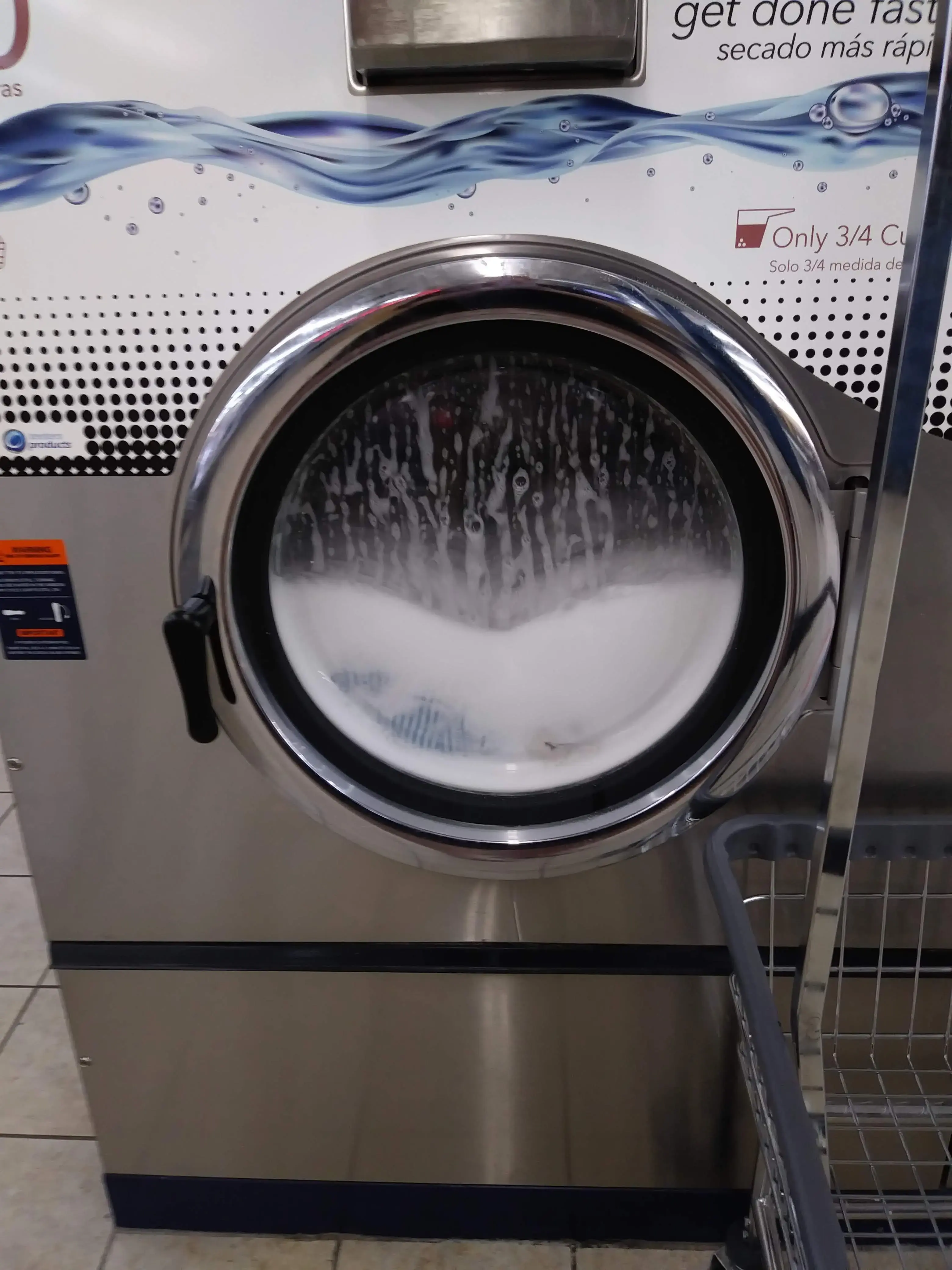 World o' Suds Coin Laundry thumbnail 17