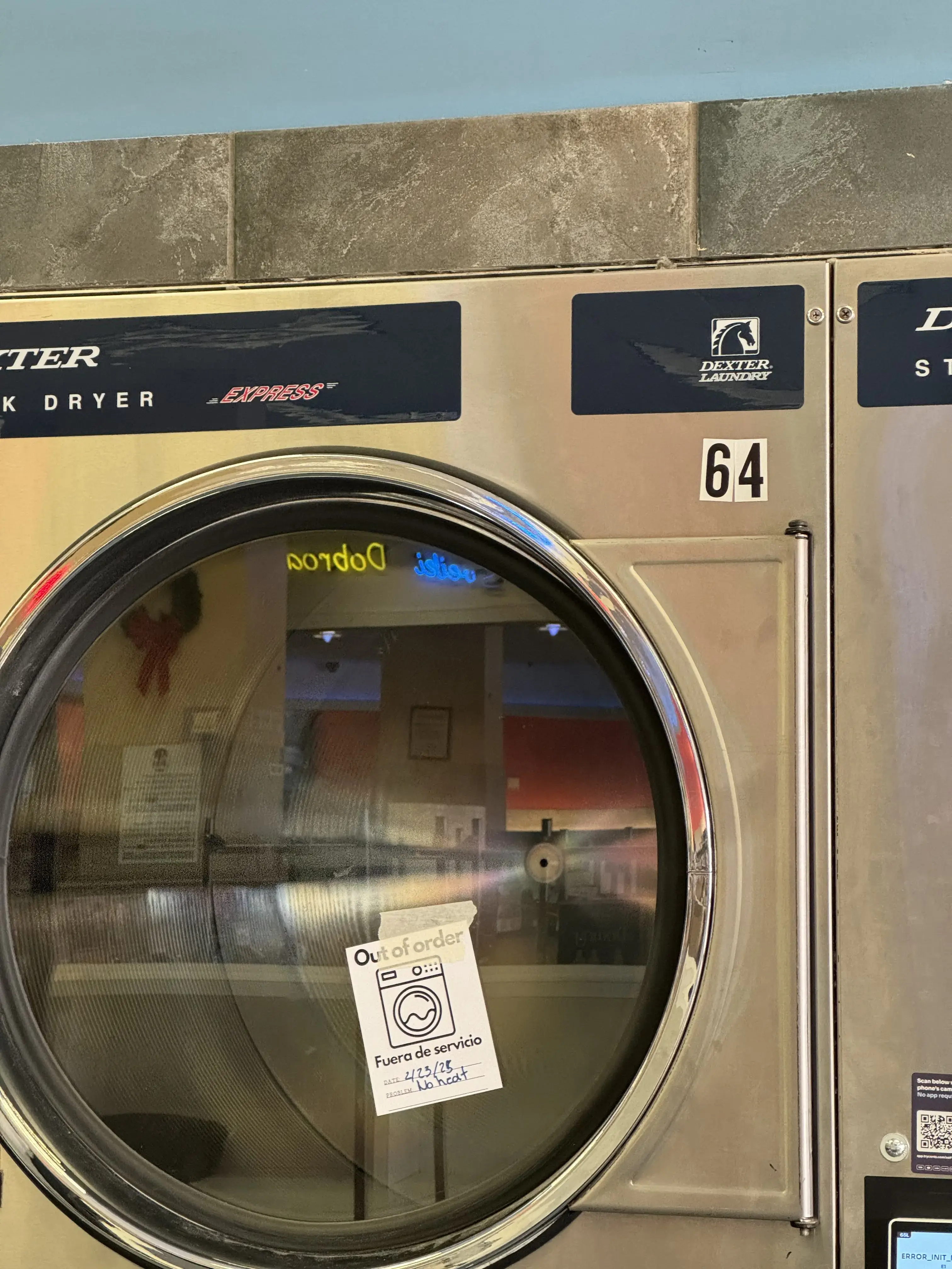 World's Largest Laundromat thumbnail 5