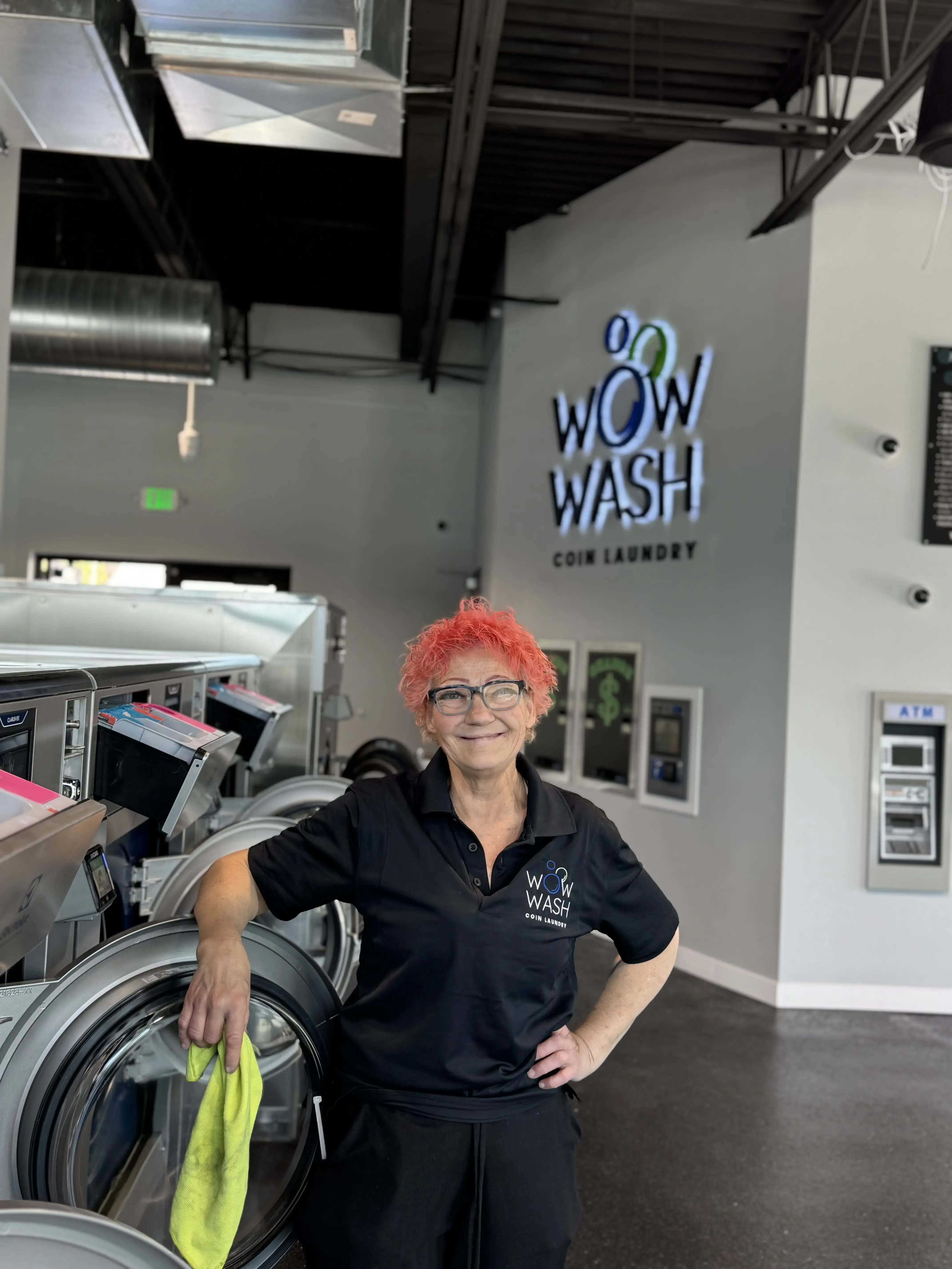 WOW WASH LAUNDROMAT thumbnail 7