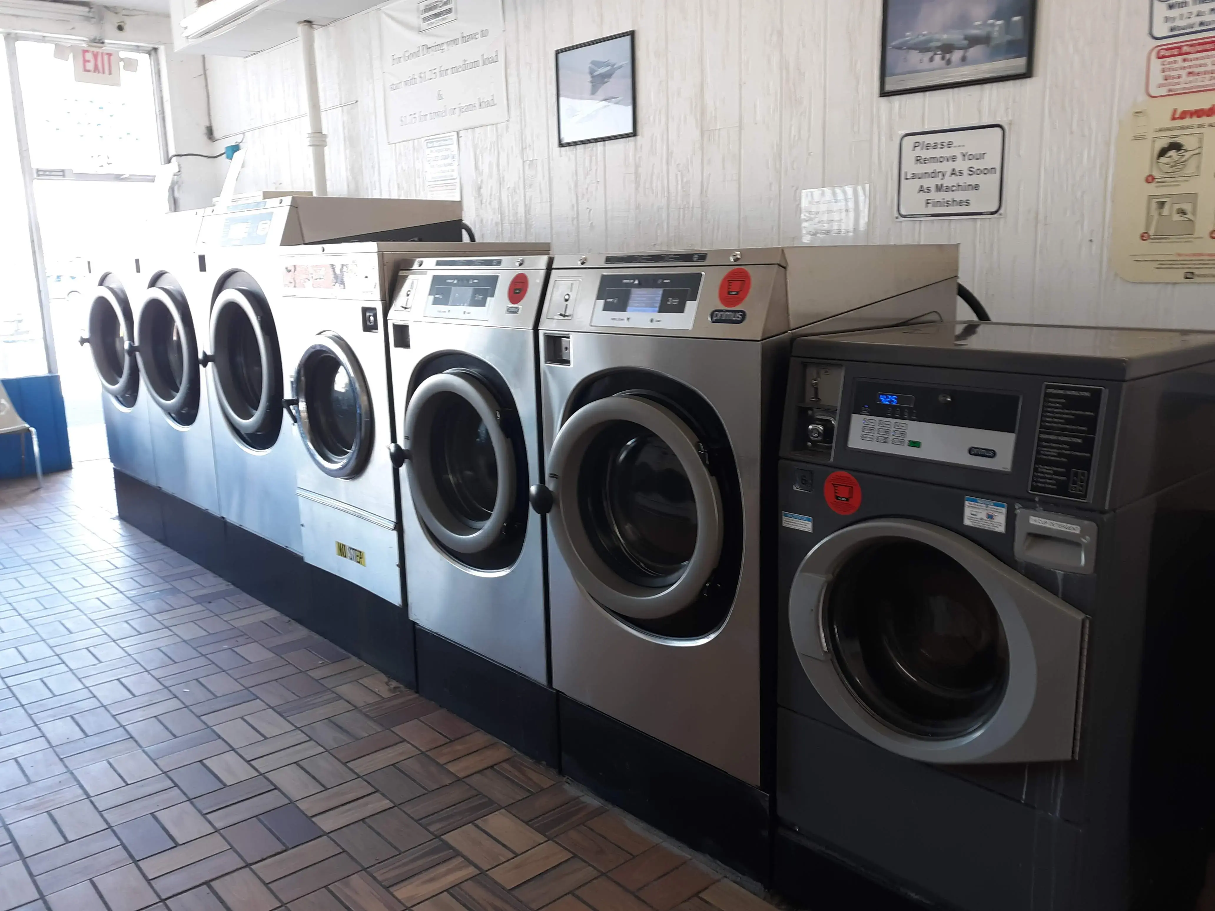 Wrightstown Laundromat thumbnail 19