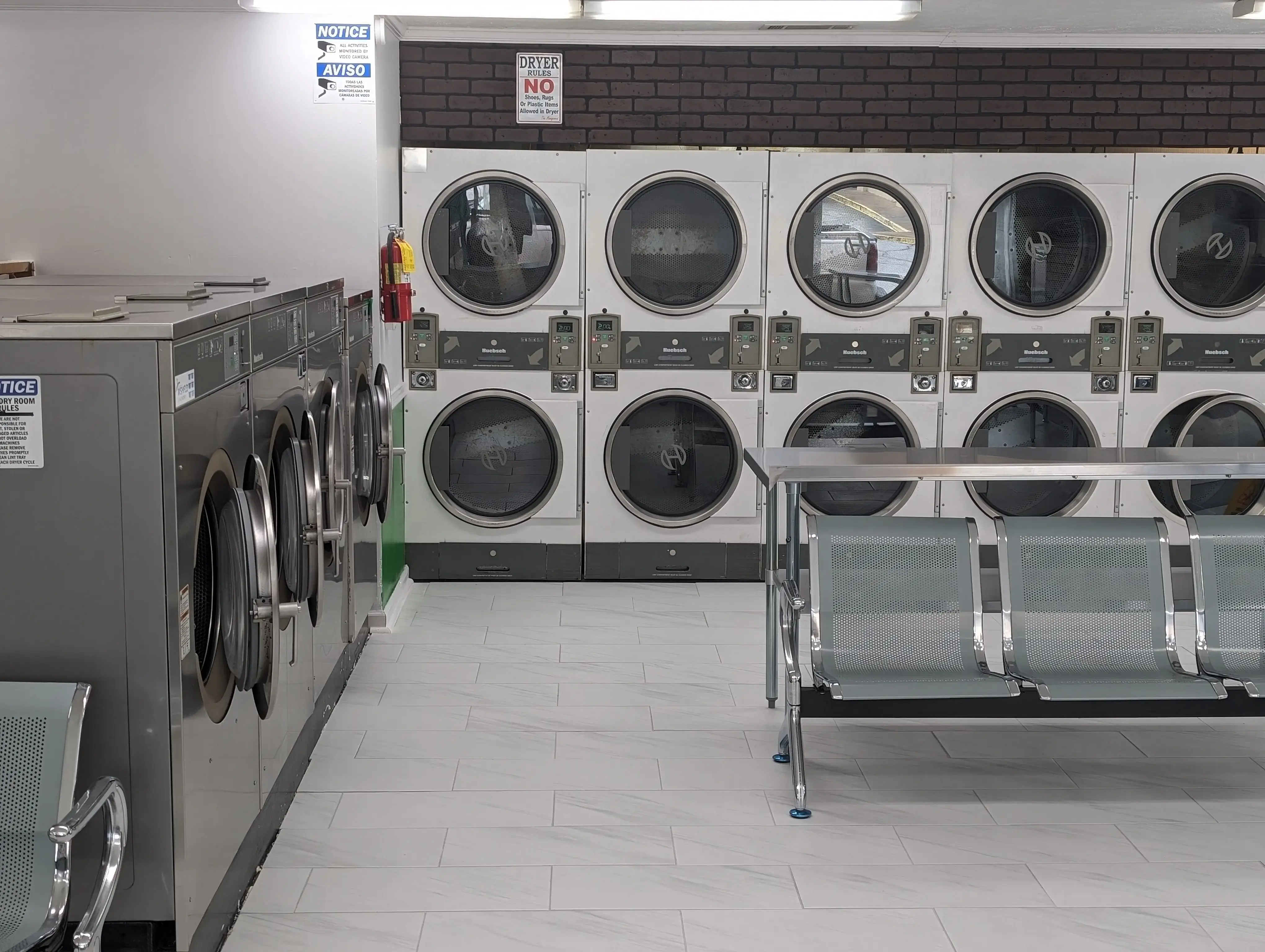WSHFLD Laundromat - Image 5