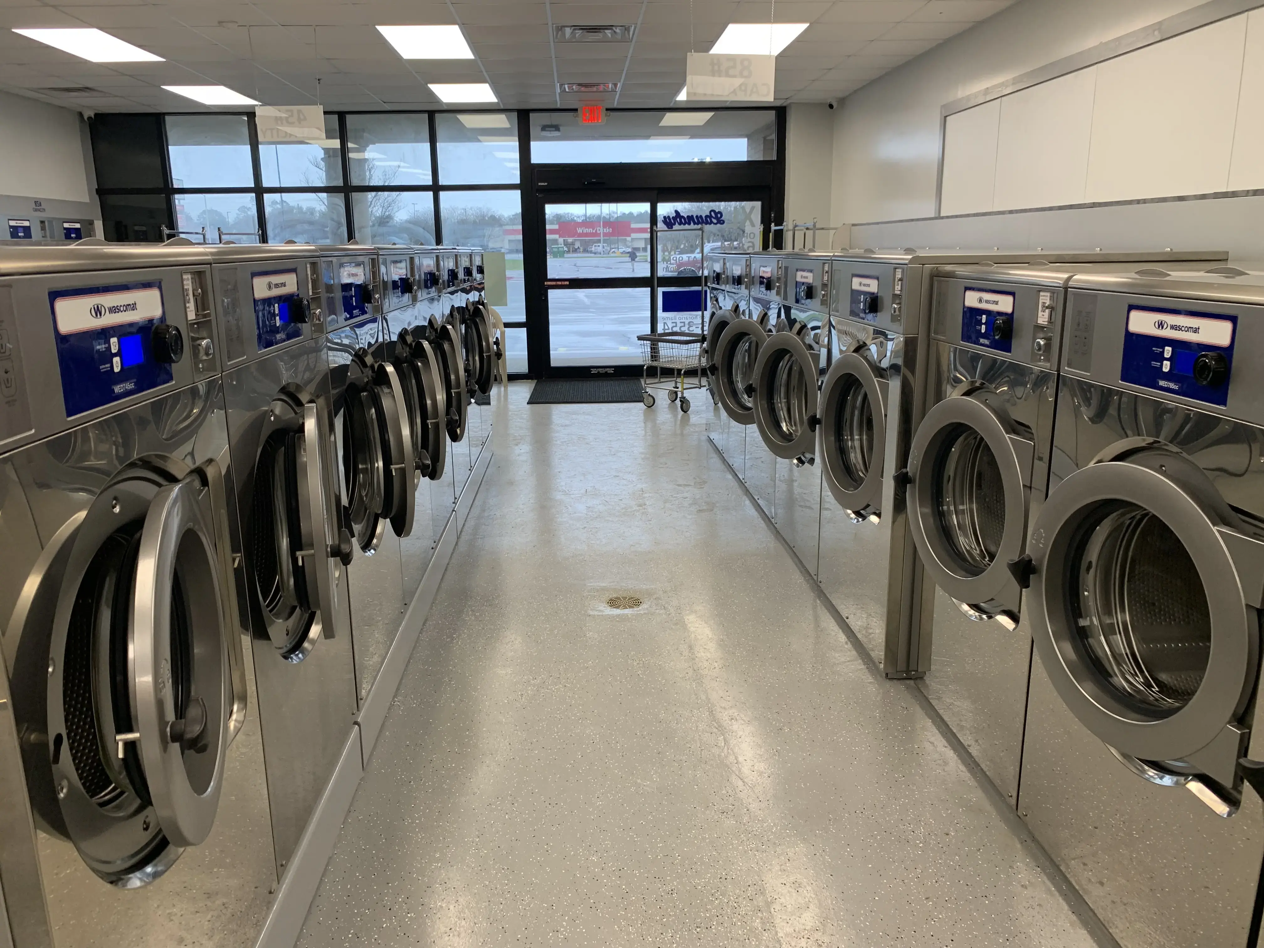 XL Laundry Laundromat thumbnail 1