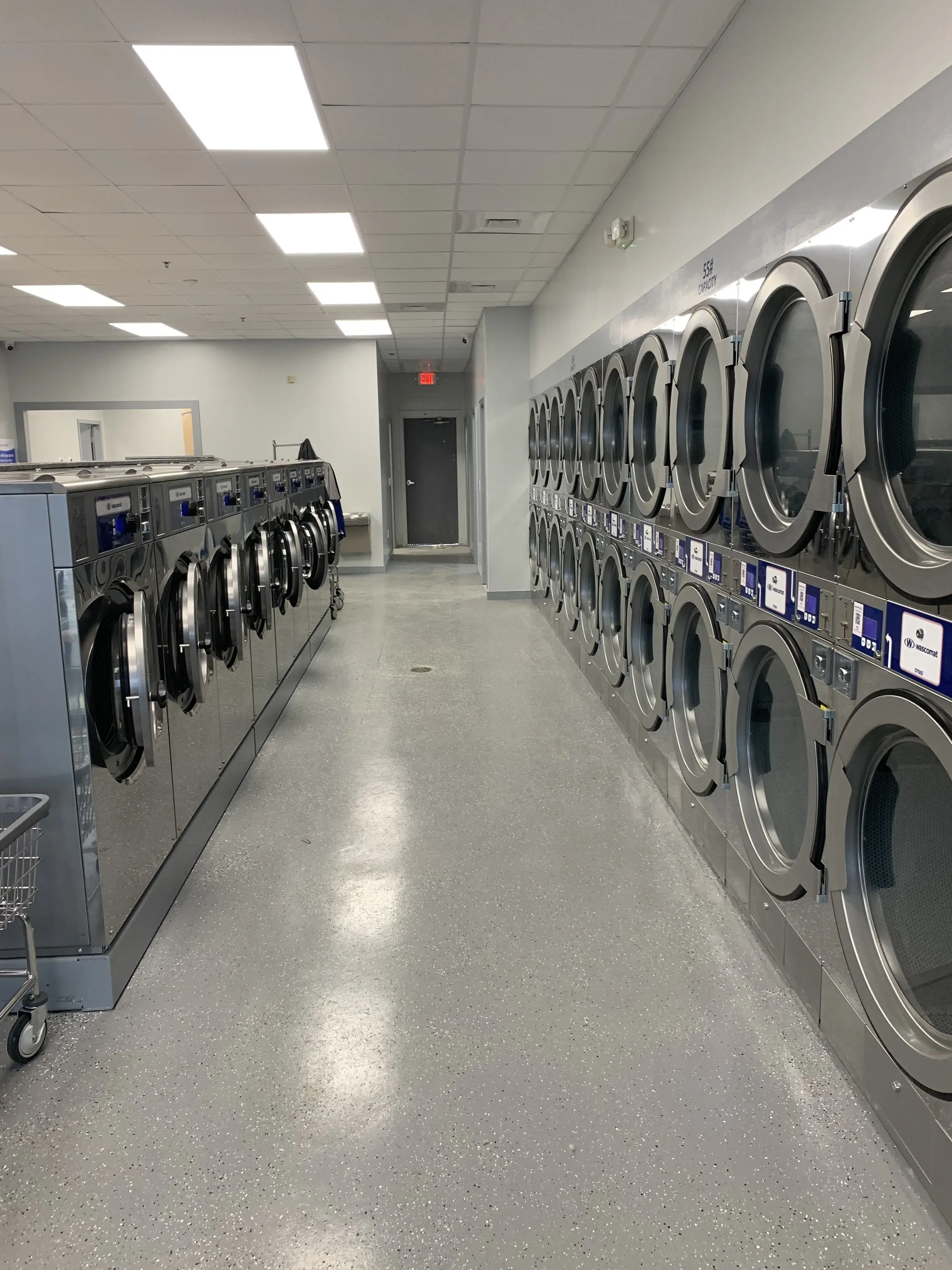 XL Laundry Laundromat - Image 10