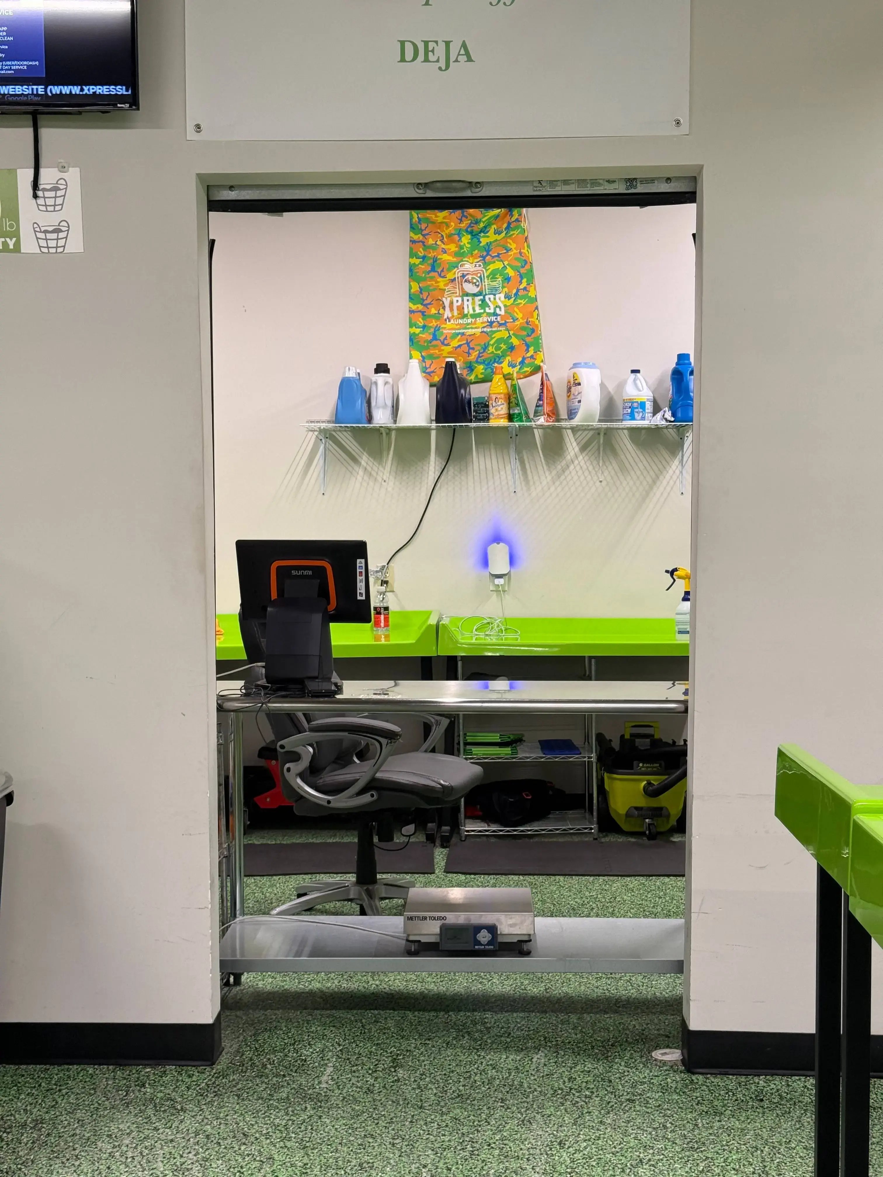Xpress Laundromat - Image 17