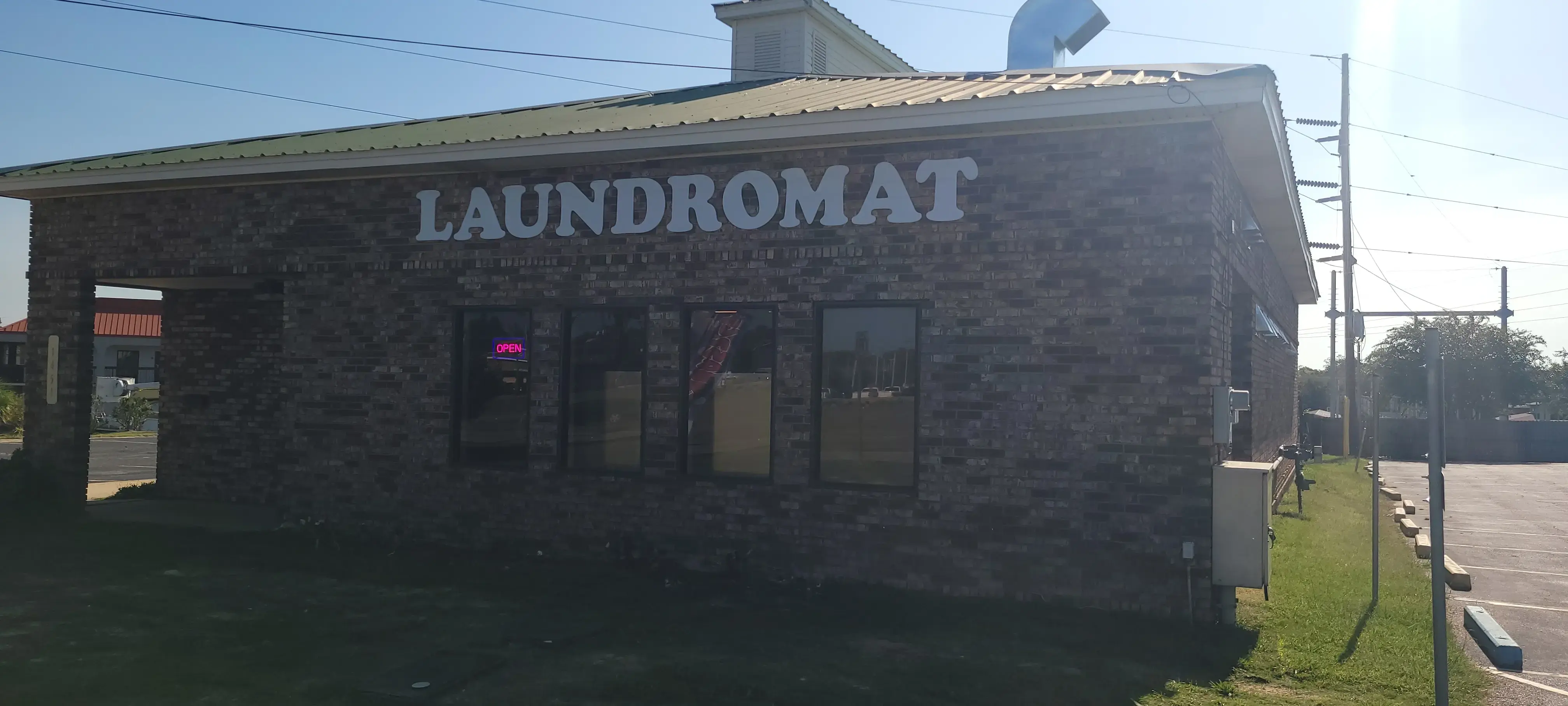 Xpress Laundromat thumbnail 10