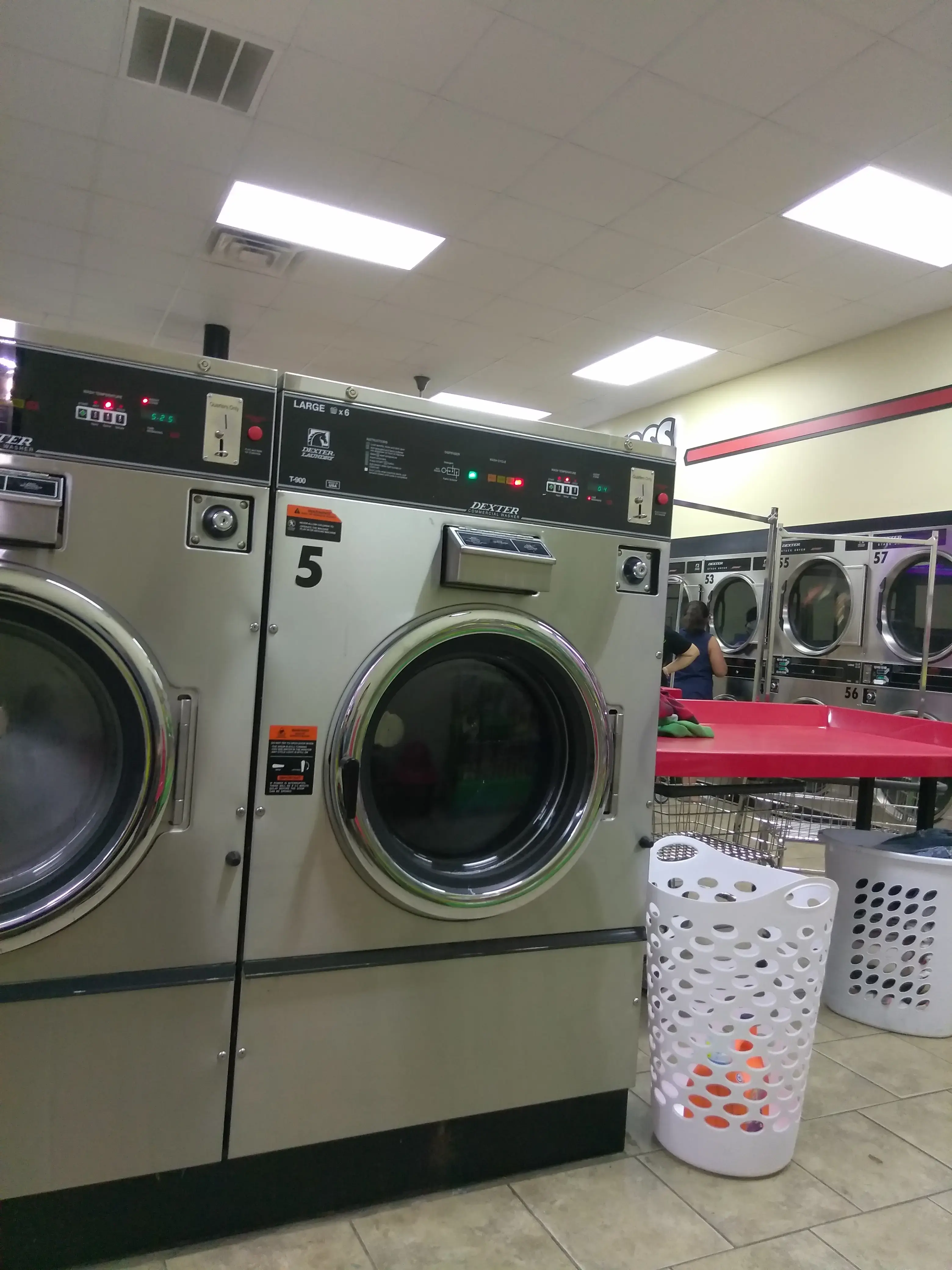 Xpress Washateria - Image 14