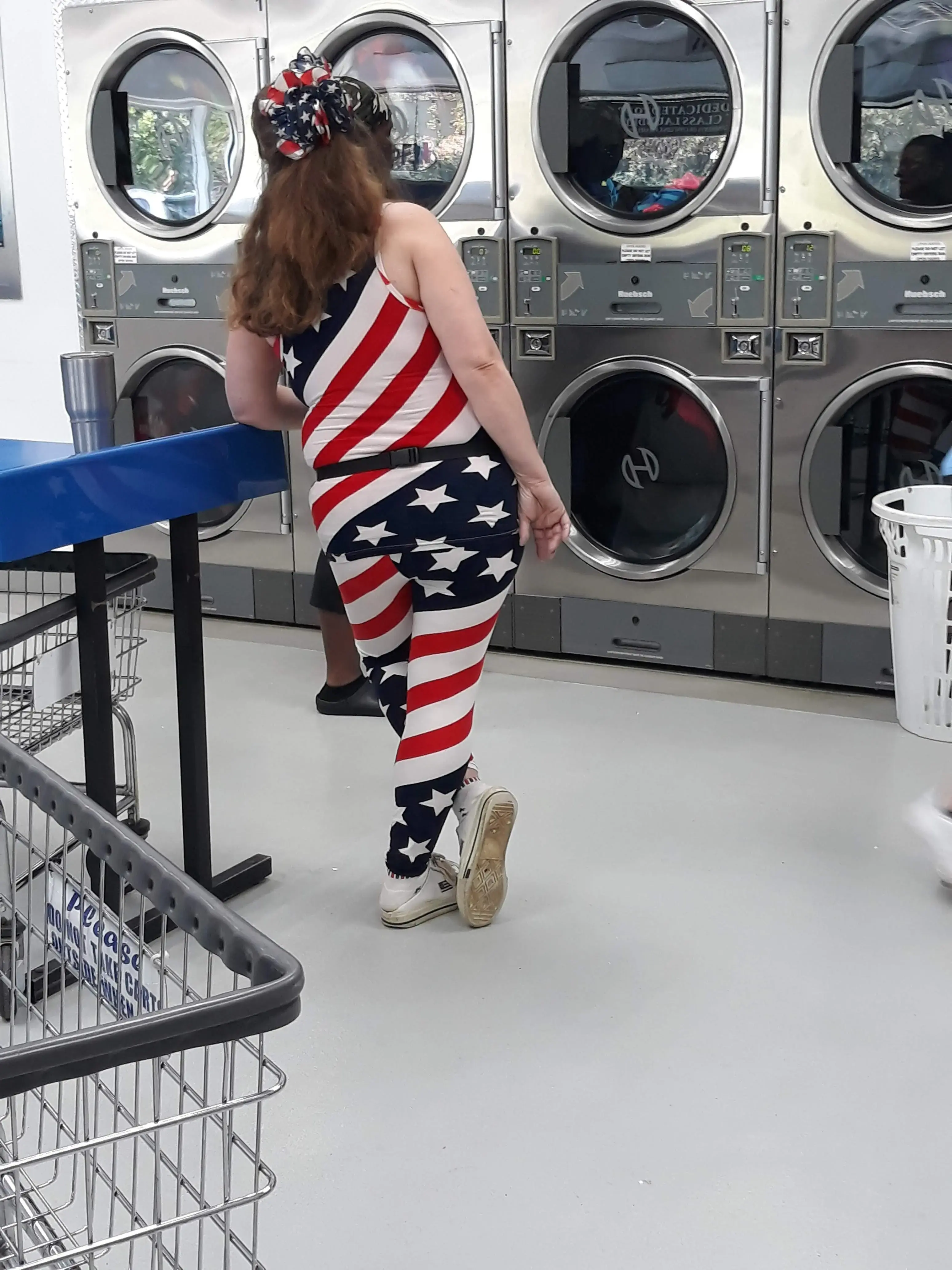 XTreme Clean Laundry. (FREE DRYERS & WiFI) accepting Credit, Debit or coin thumbnail 10