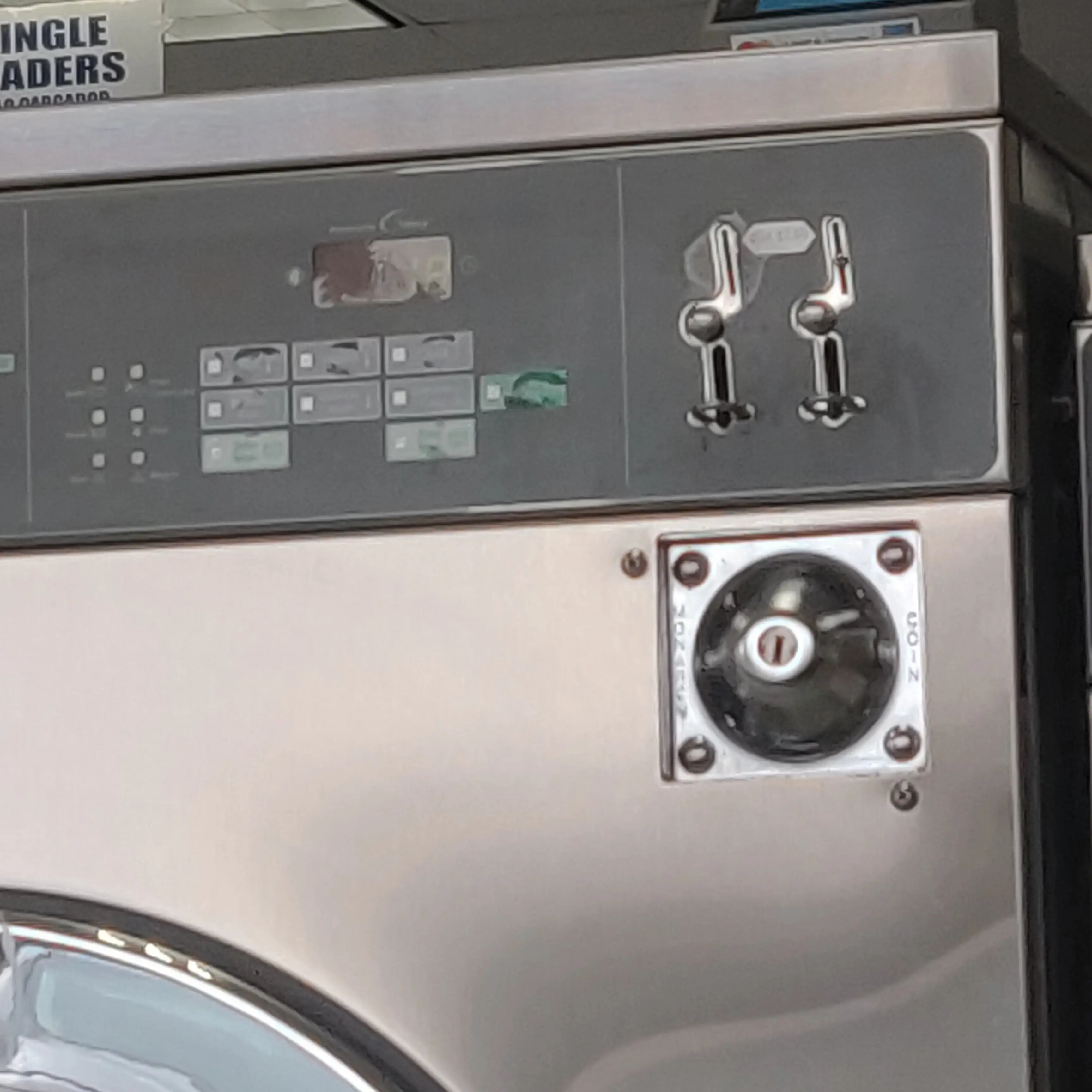 XTreme Clean Laundry. (FREE DRYERS & WiFI) accepting Credit, Debit or coin thumbnail 7