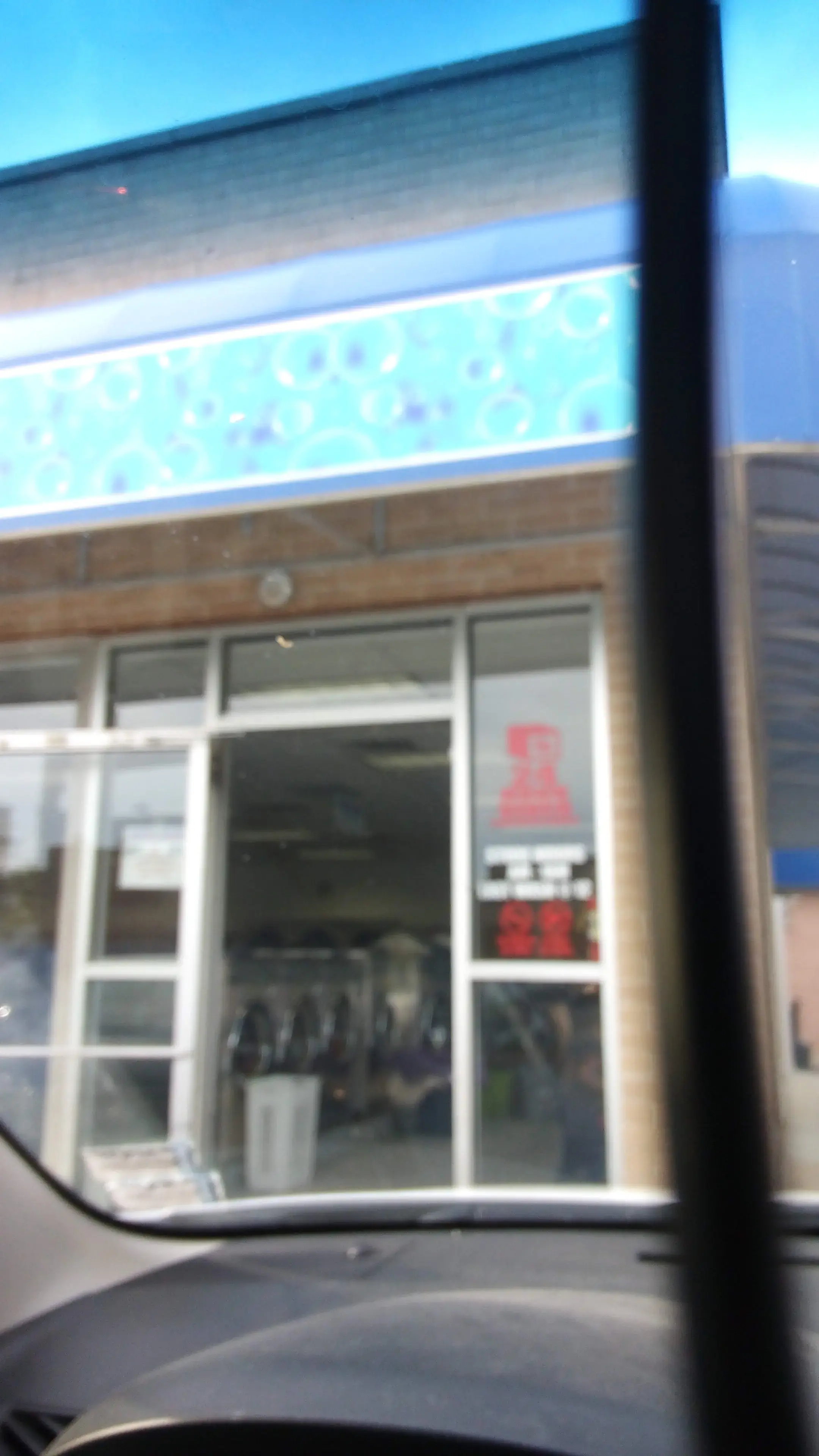 XTreme Clean Laundry. (FREE DRYERS & WiFI) accepting Credit, Debit or coin thumbnail 13