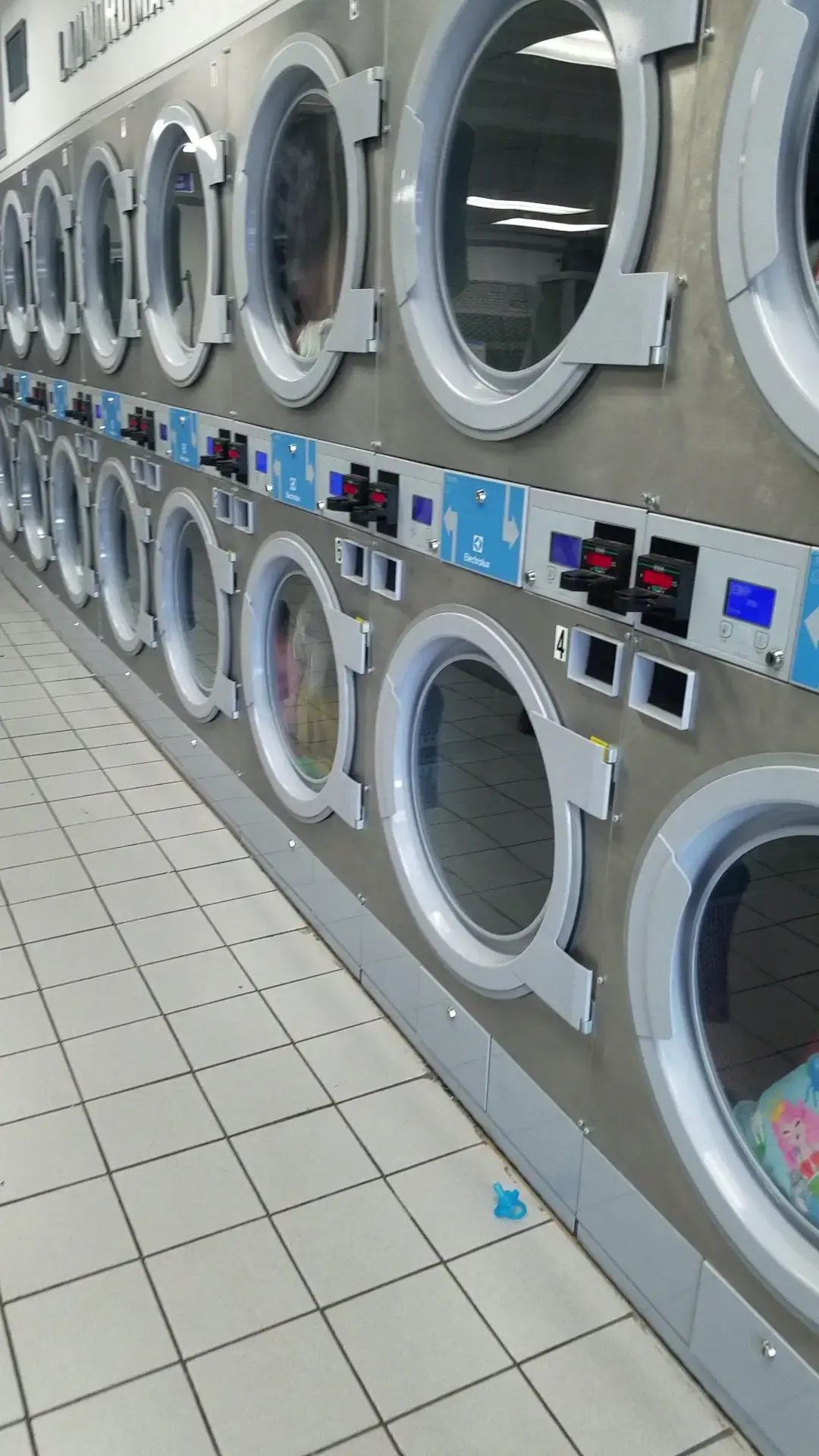 Xtreme Laundry - Andorra thumbnail 2