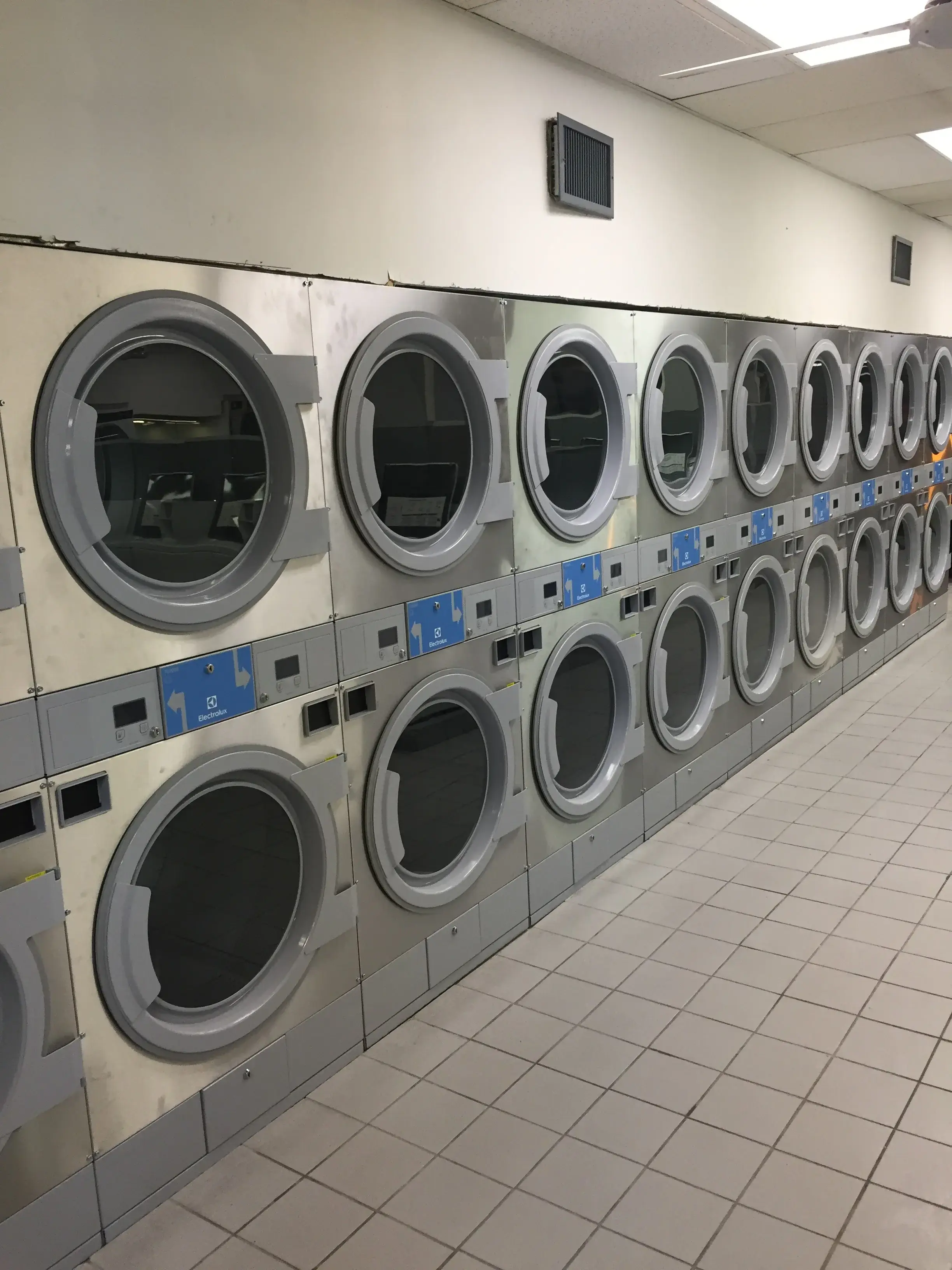 Xtreme Laundry - Andorra - Image 1