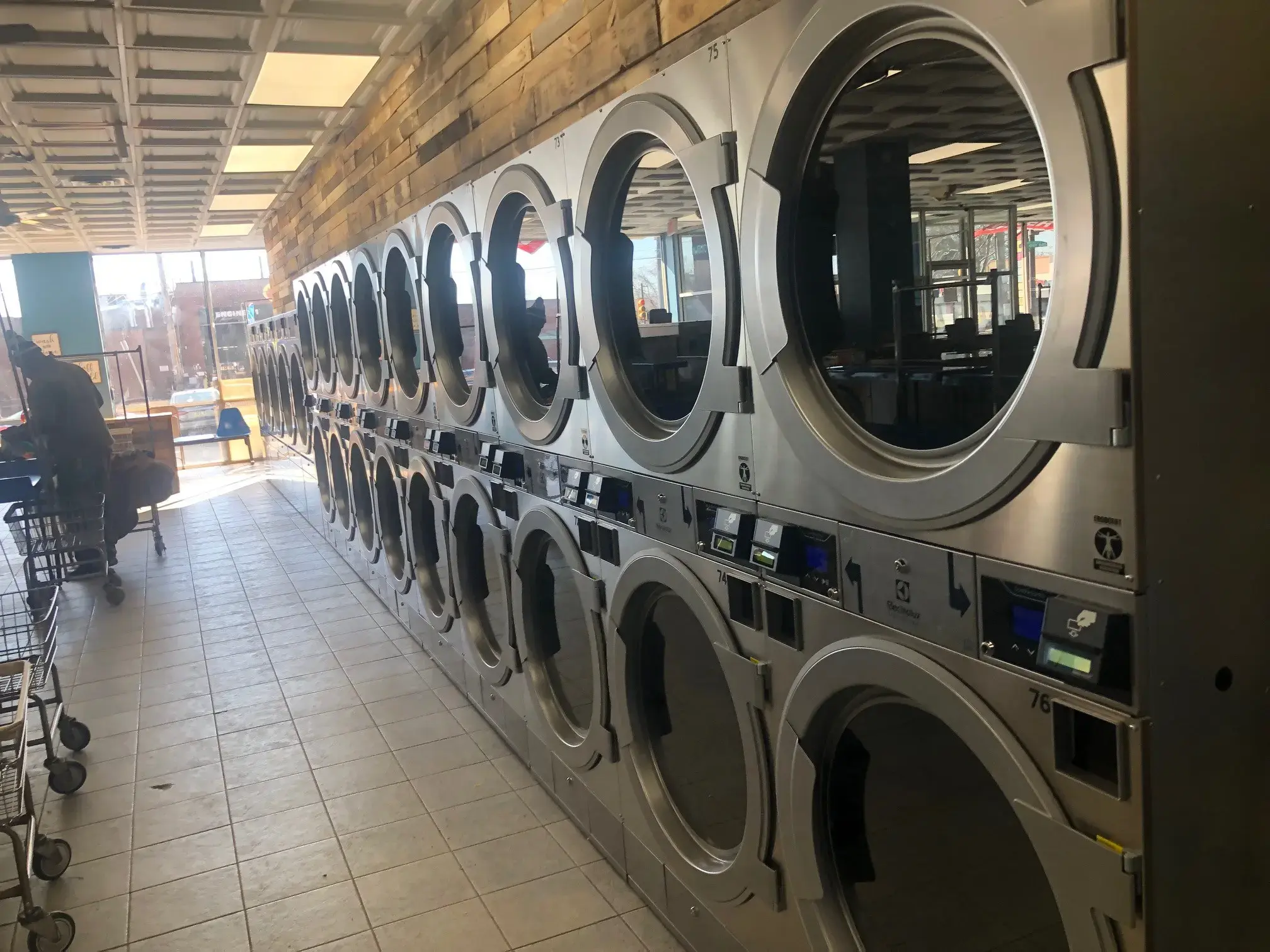 Xtreme Laundry - Ogontz thumbnail 2