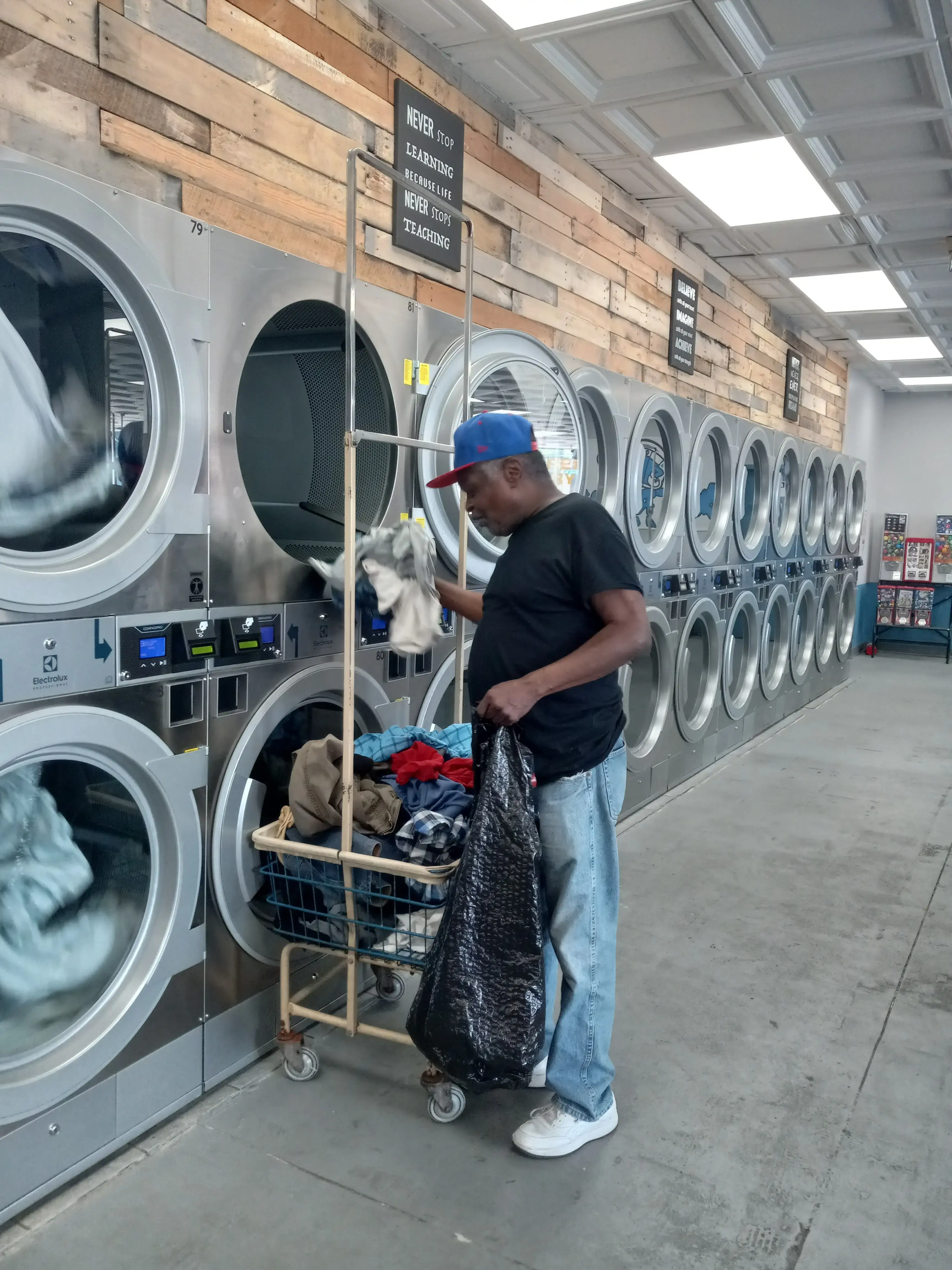 Xtreme Laundry - Ogontz - Image 11