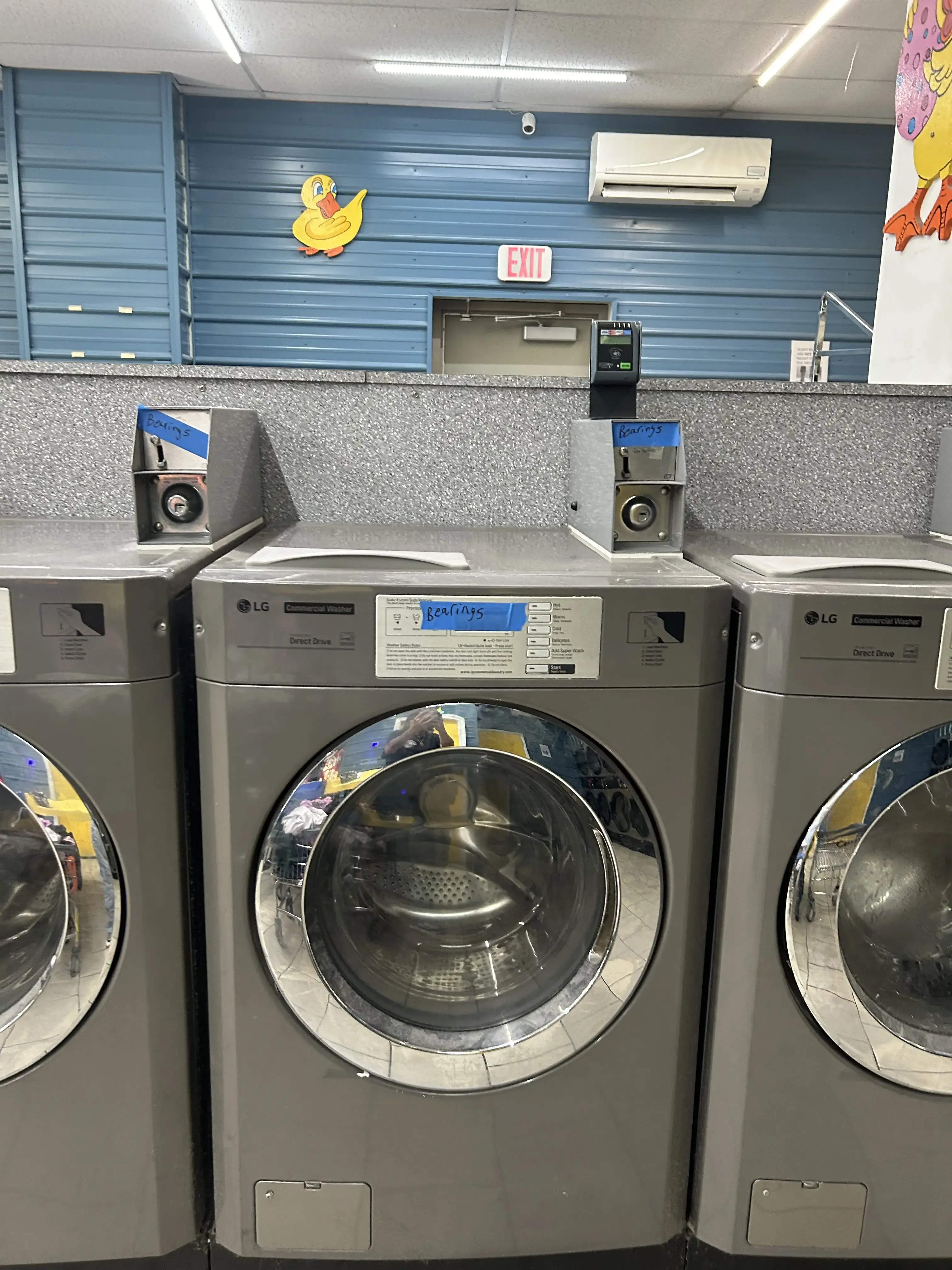 Yellow Ducky Laundromat thumbnail 18