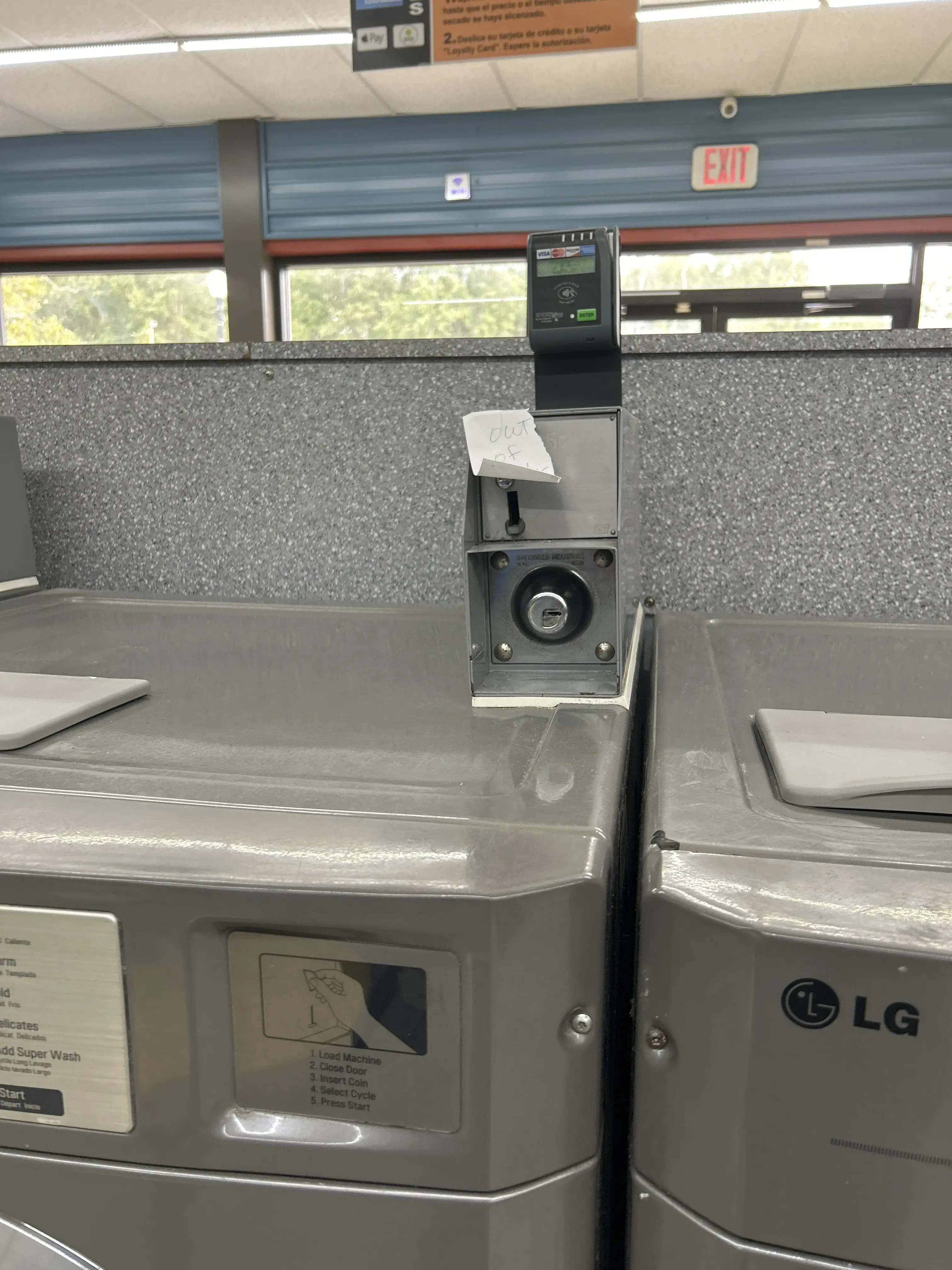 Yellow Ducky Laundromat thumbnail 7