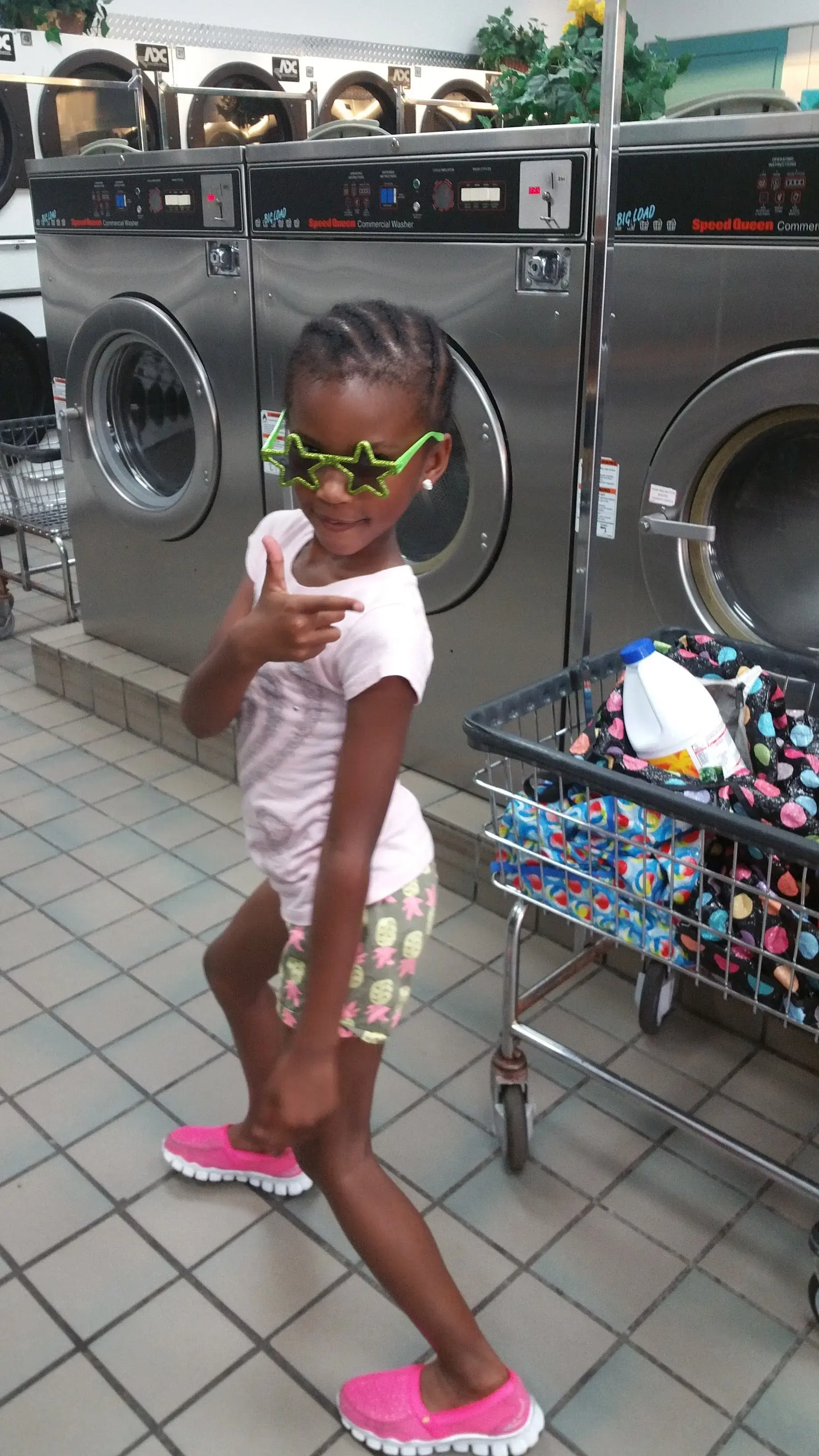 Yes Coin Laundry - Image 8