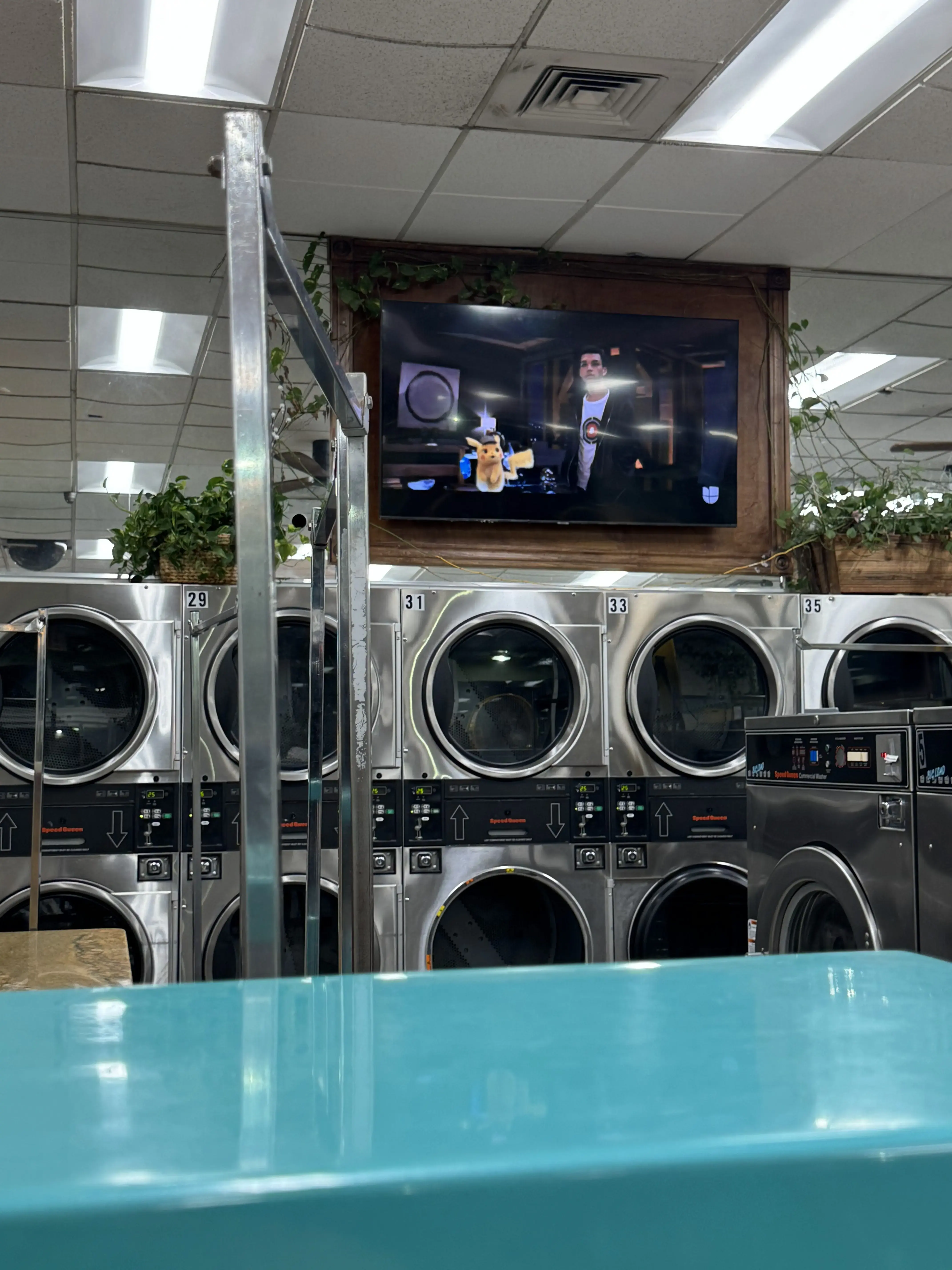 Yes Coin Laundry thumbnail 5