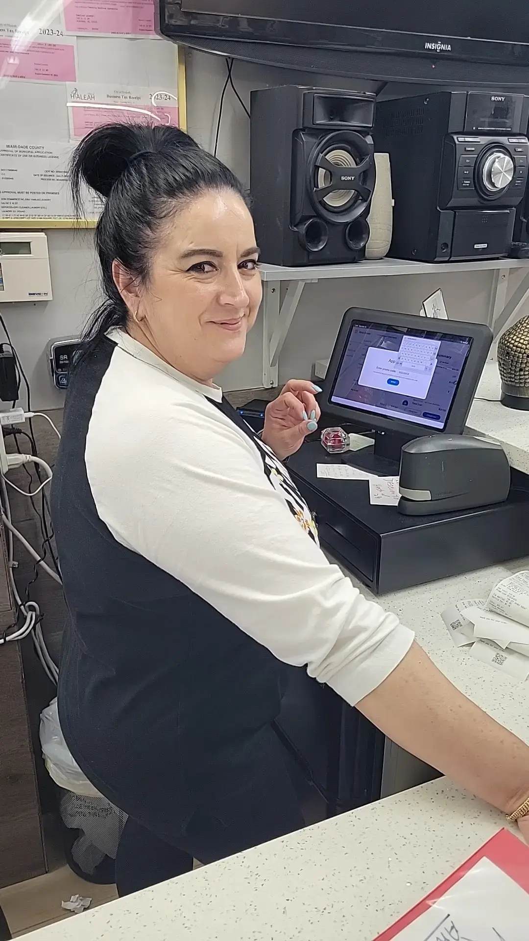 YLaundry thumbnail 13