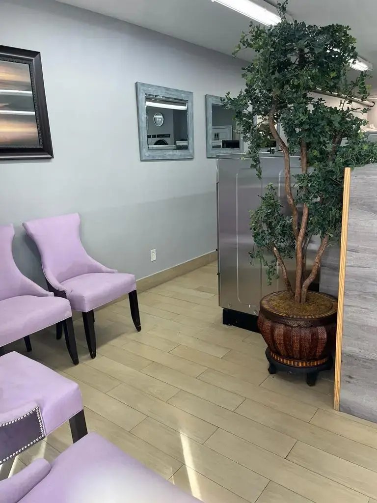 YLaundry thumbnail 5