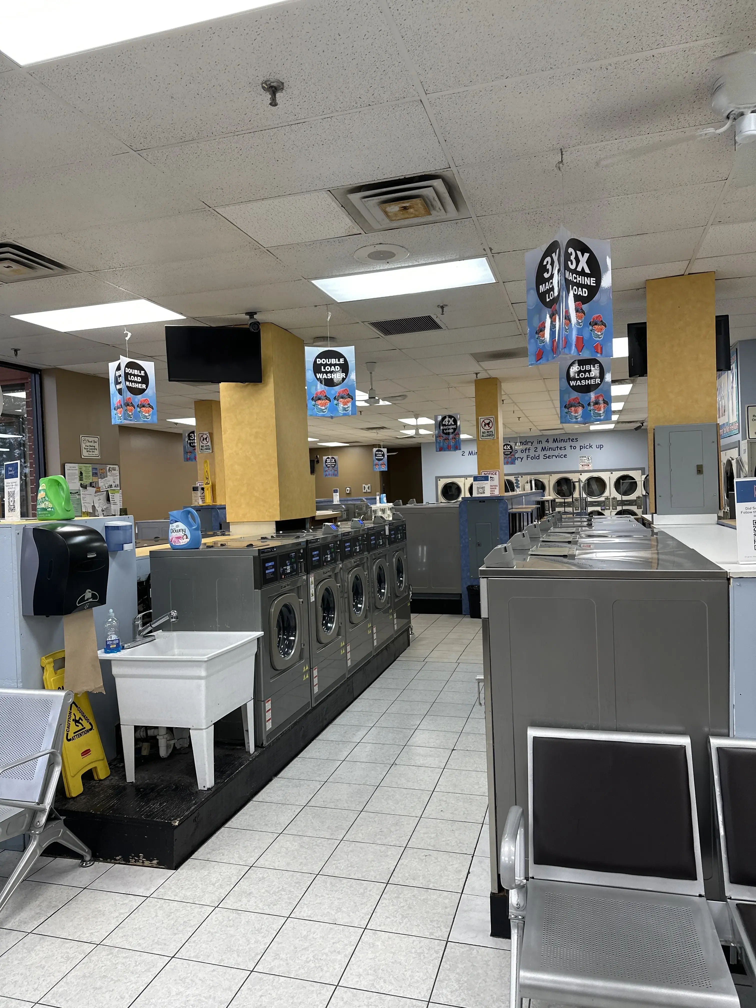 YNot Laundry - Schiller Park - Image 13