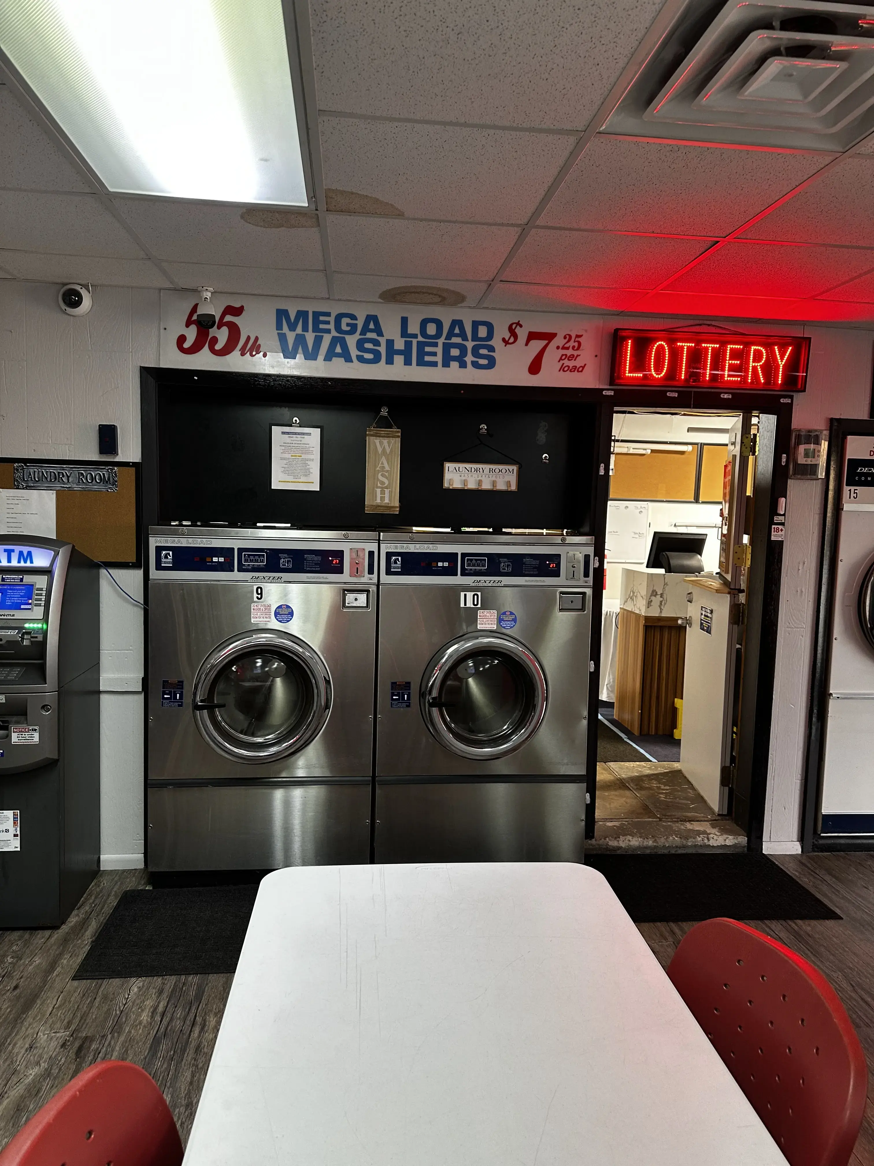 YO Laundromat and Drop Off Laundry Service - Image 8