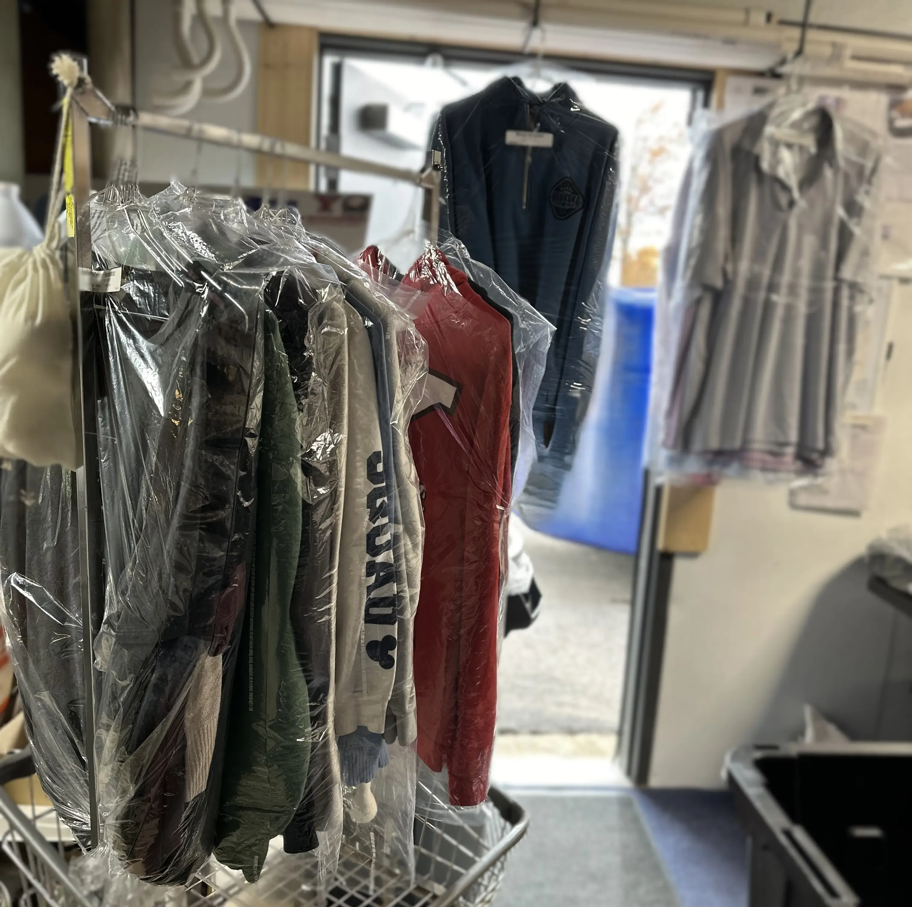 YO Laundromat and Drop Off Laundry Service - Image 3