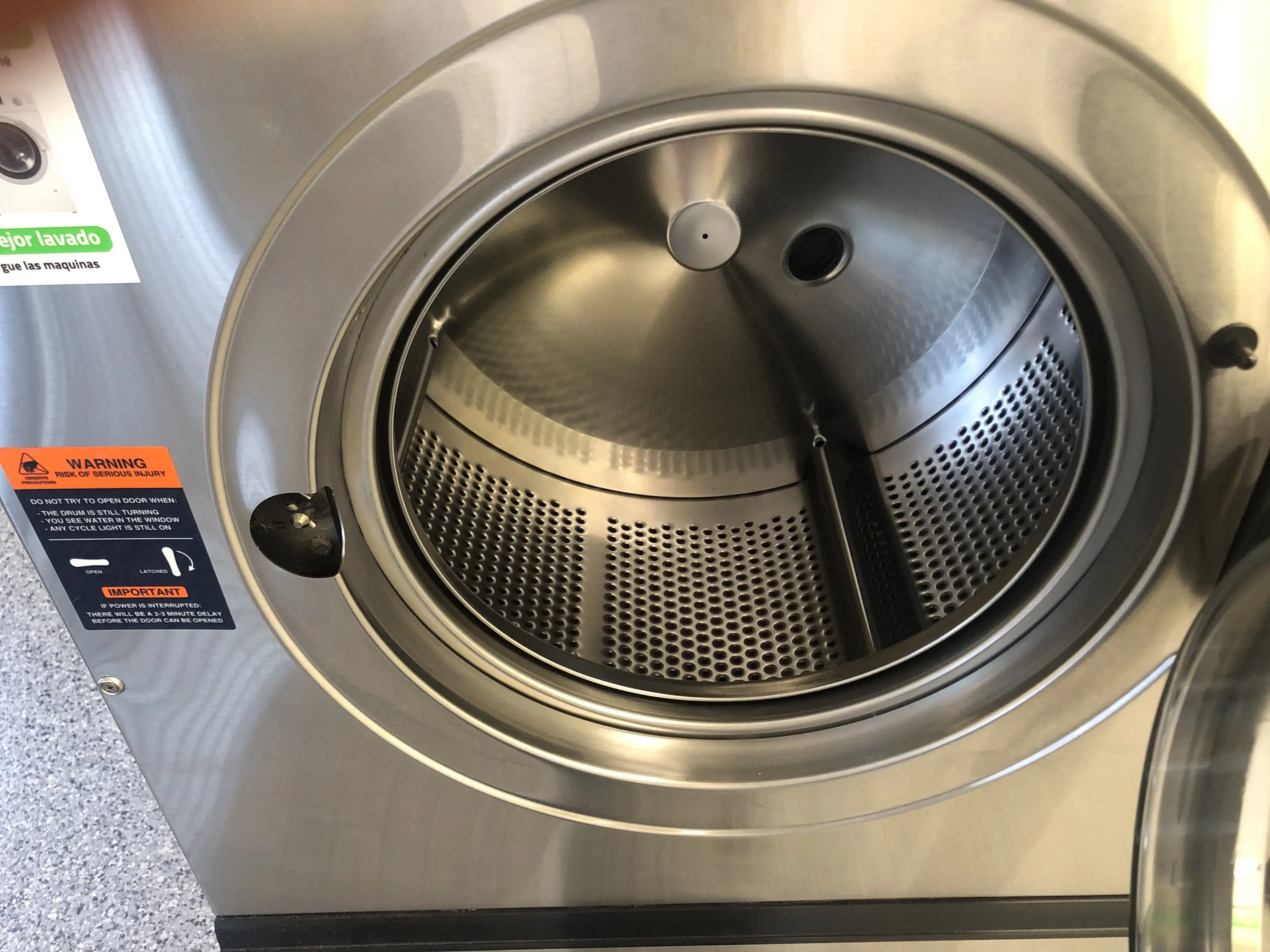 Yolo Laundry - Image 17