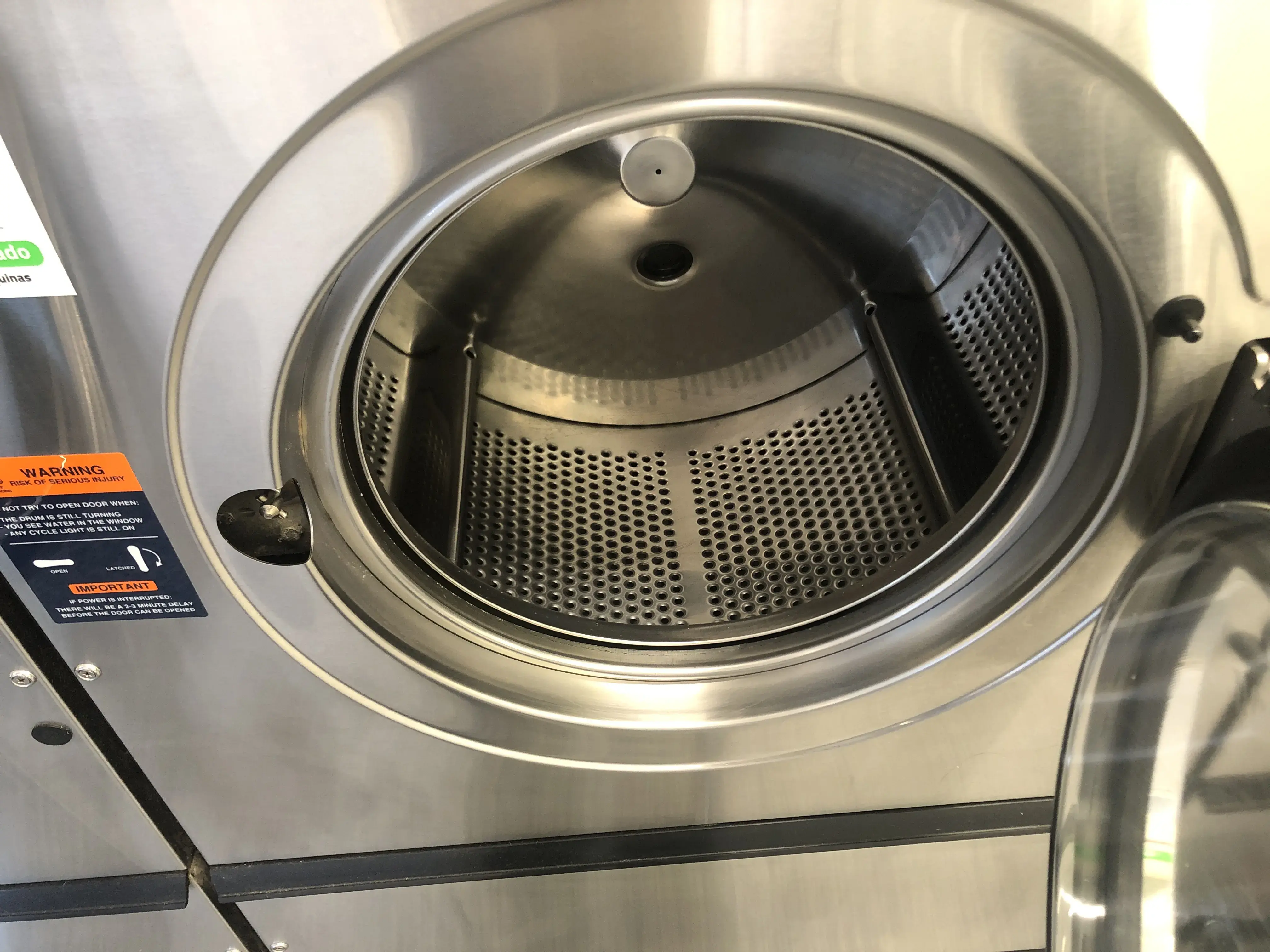 Yolo Laundry - Image 6