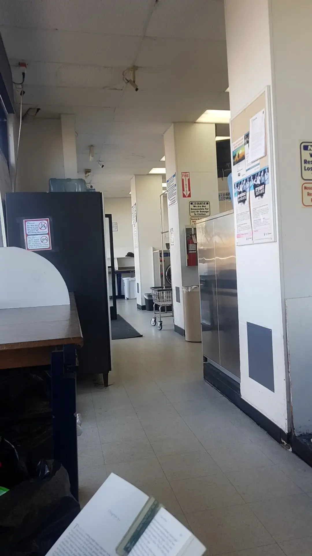 Youn's Coin Laundry thumbnail 2