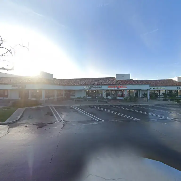 Your Dry Cleaners & Laundry San Diego- Saturn Blvd - Image 5