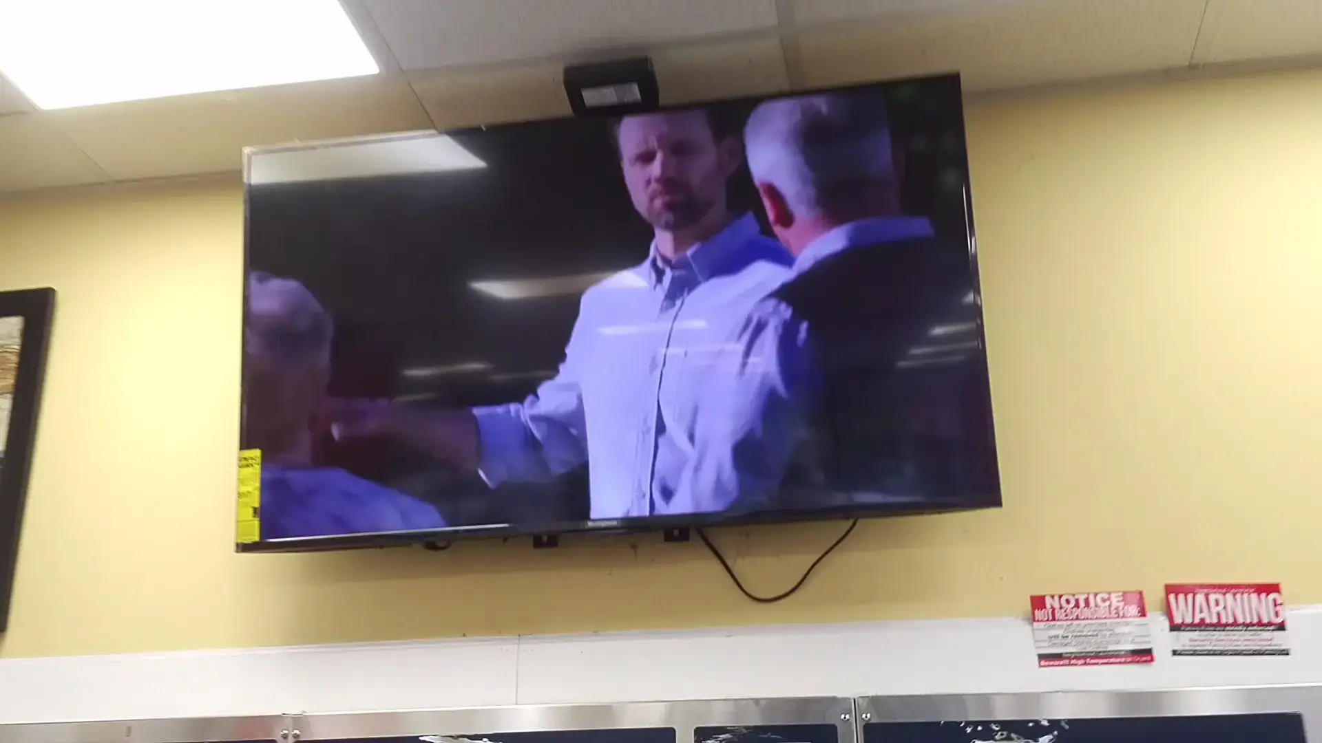 Your Neighborhood Laundromat thumbnail 2