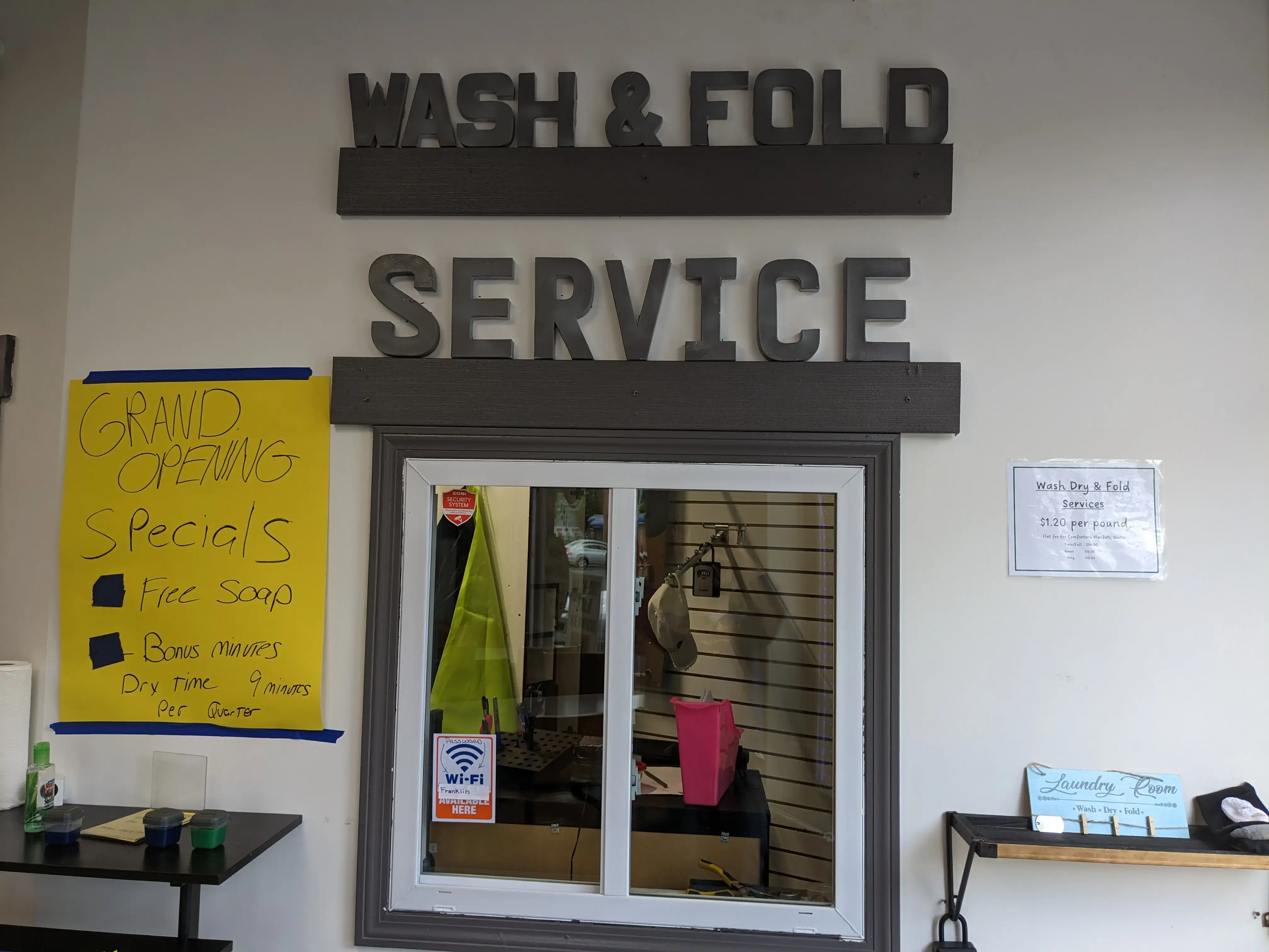 Your Neighborhood Laundromat thumbnail 7
