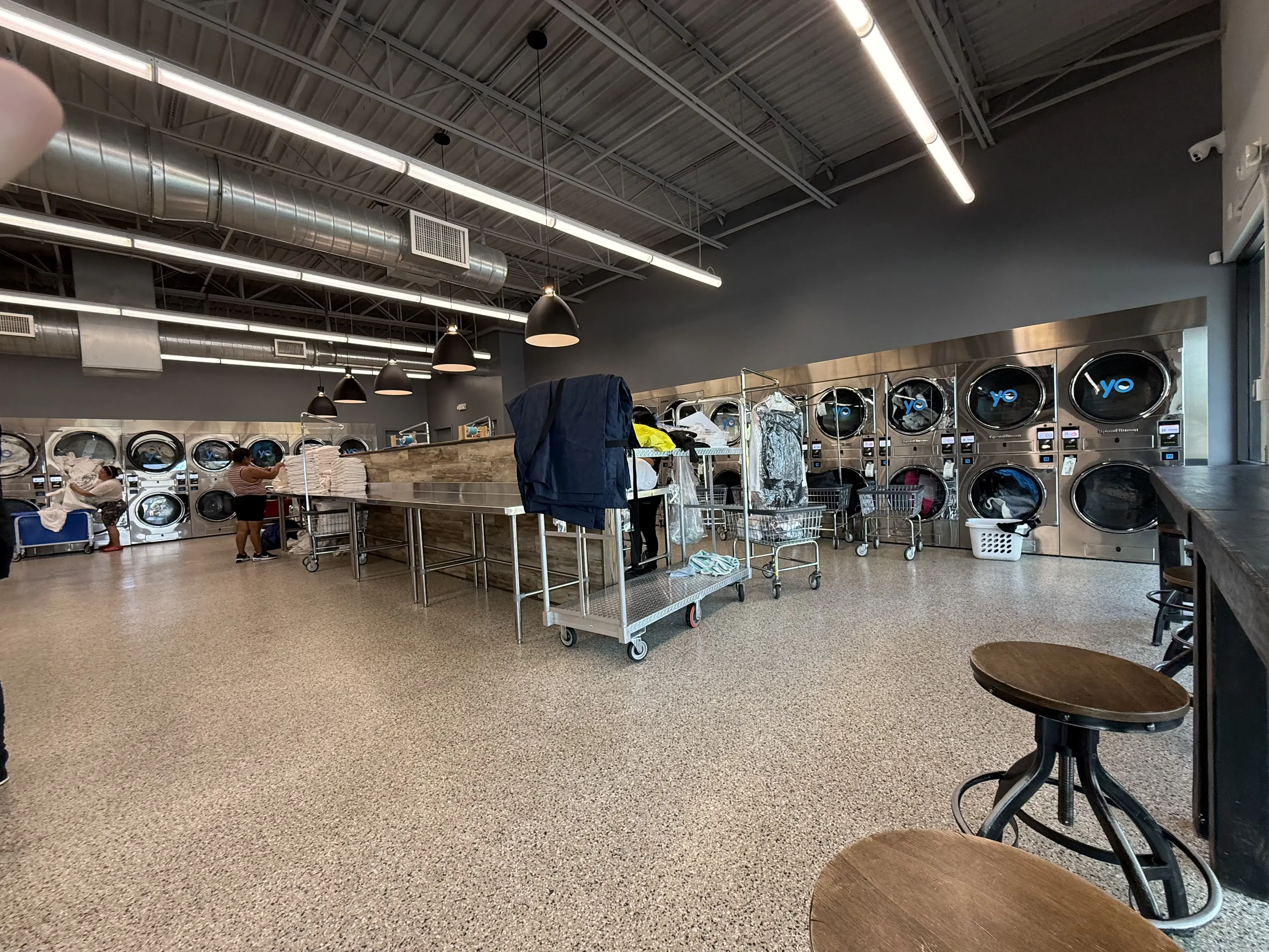 YoWash Laundromat - Image 8