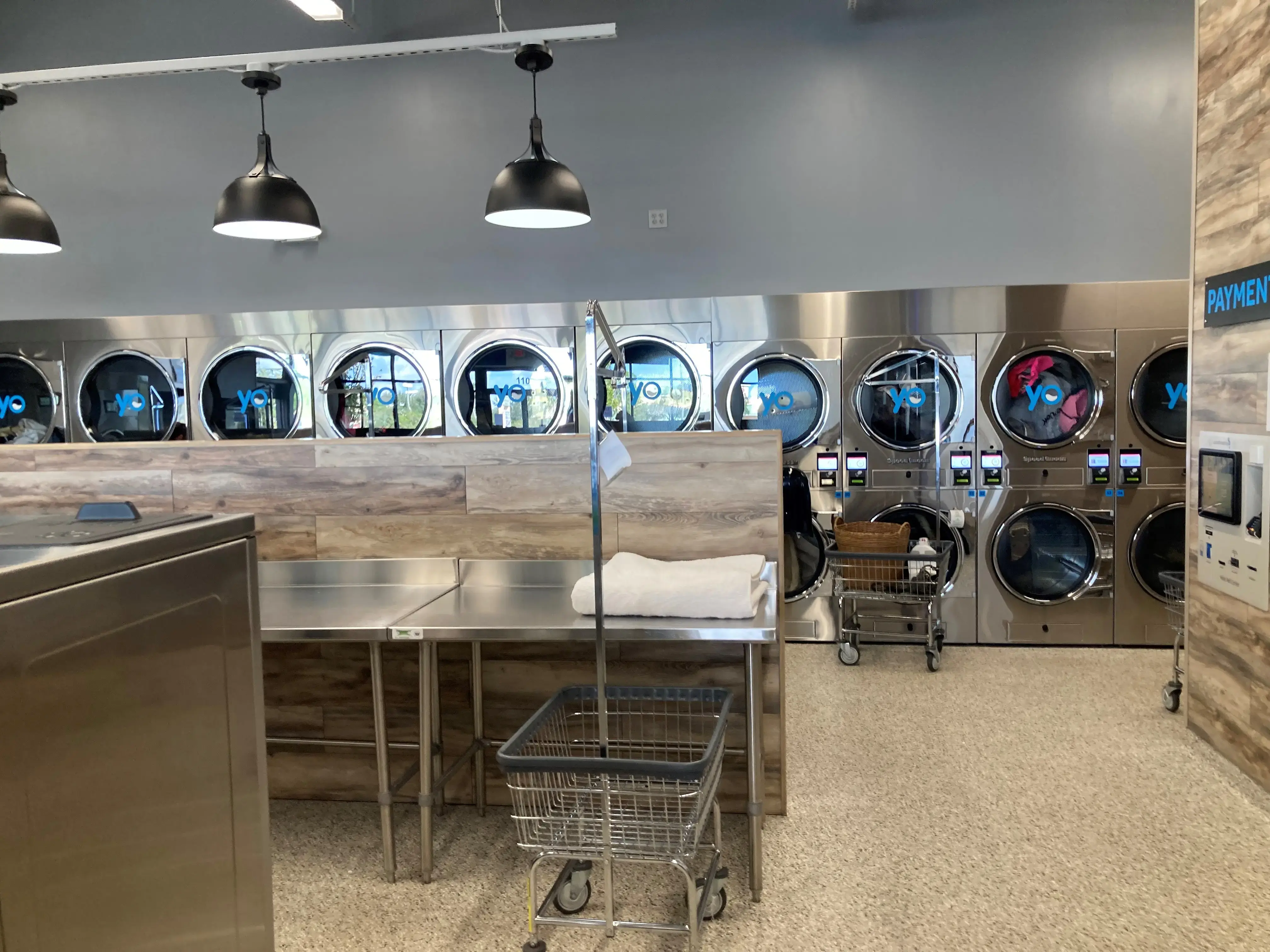 YoWash Laundromat - Image 7