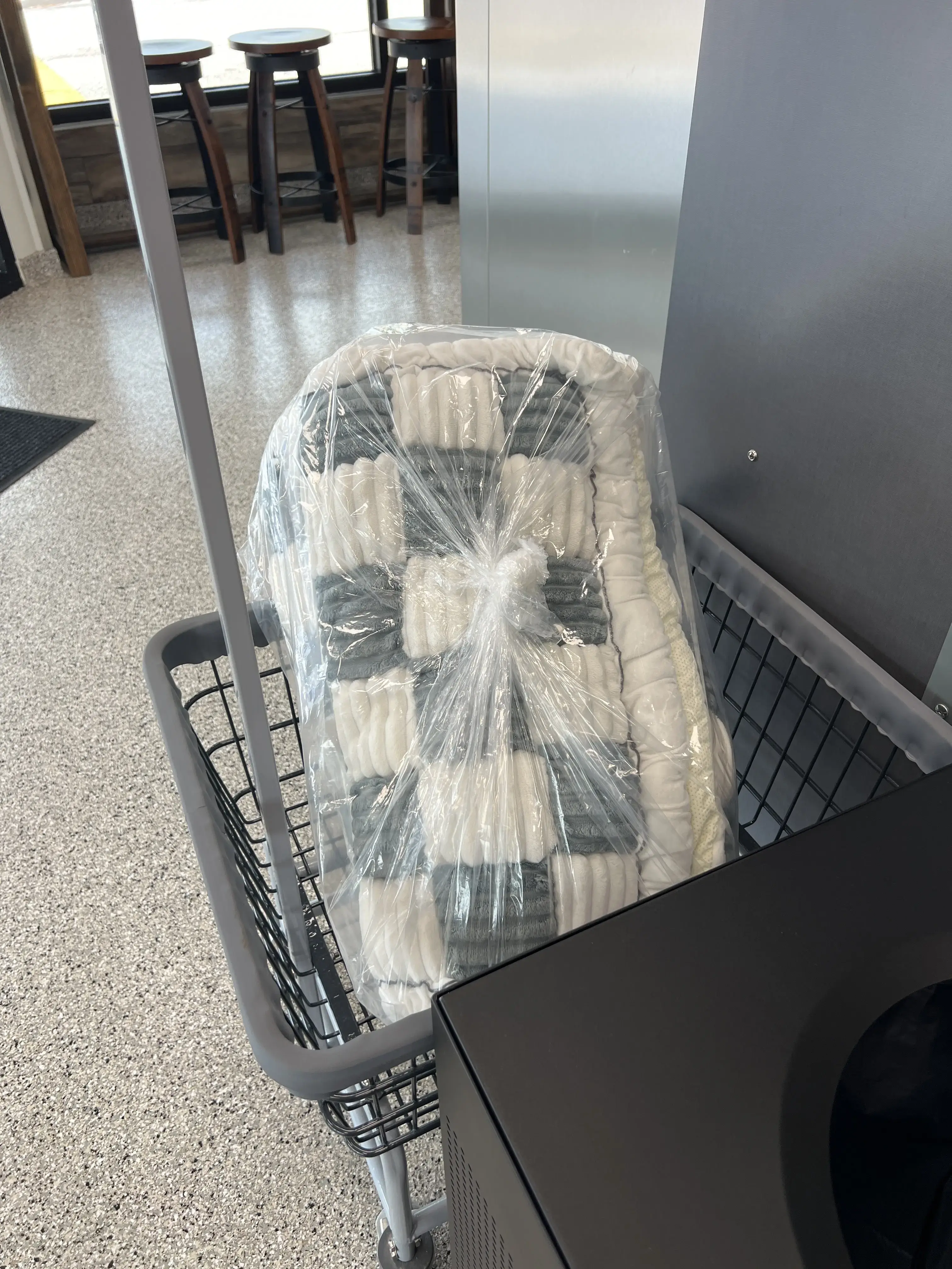 YoWash Laundromat thumbnail 18