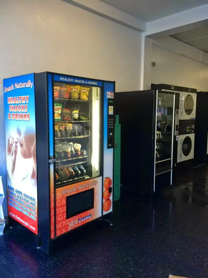 Yul-Nat Laundromat - Image 16