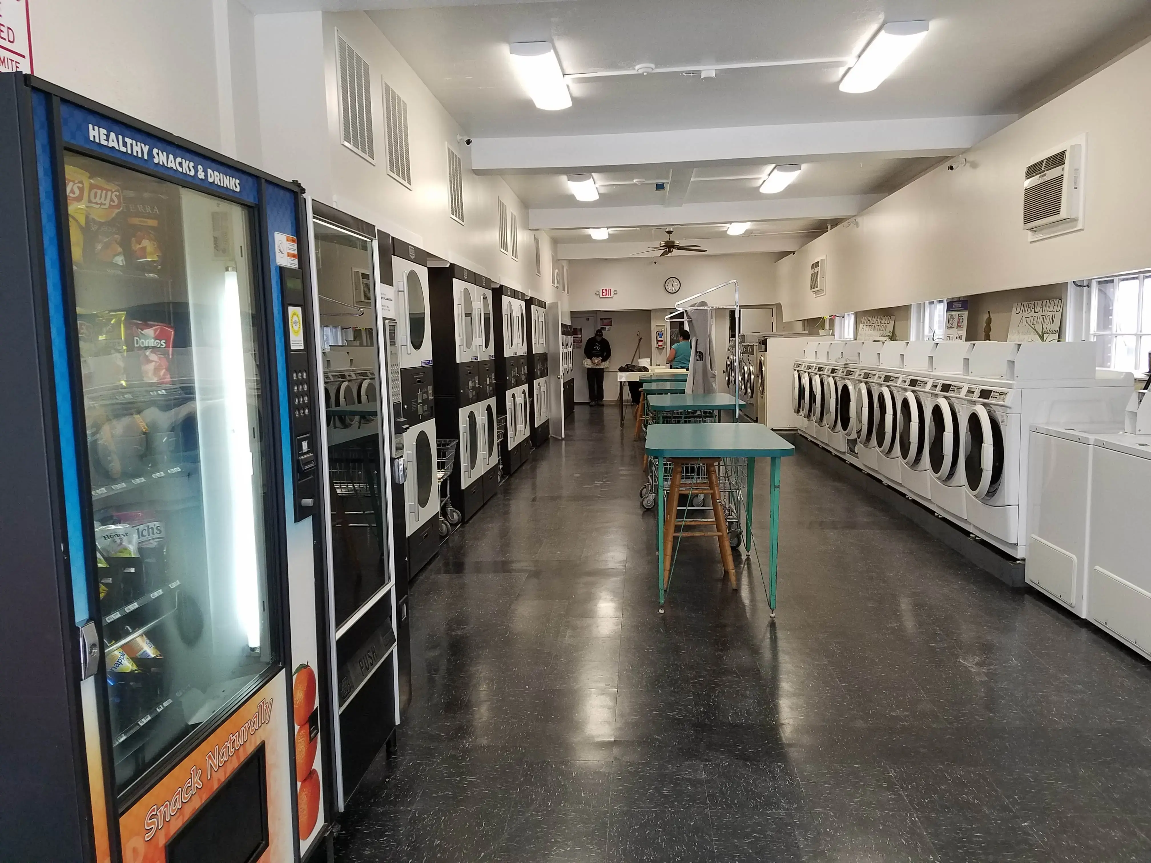 Yul-Nat Laundromat location