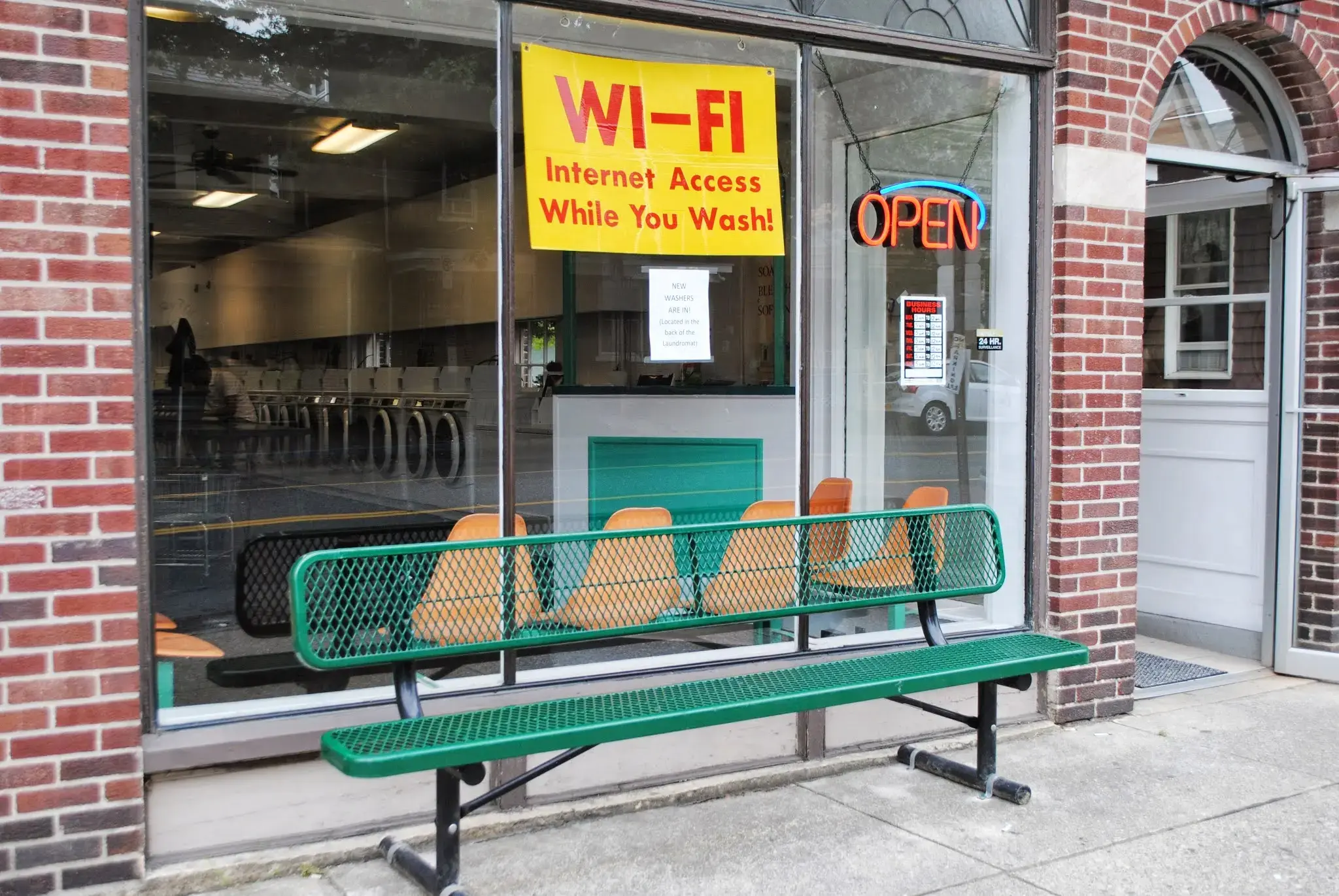 Yul-Nat Laundromat - Image 6