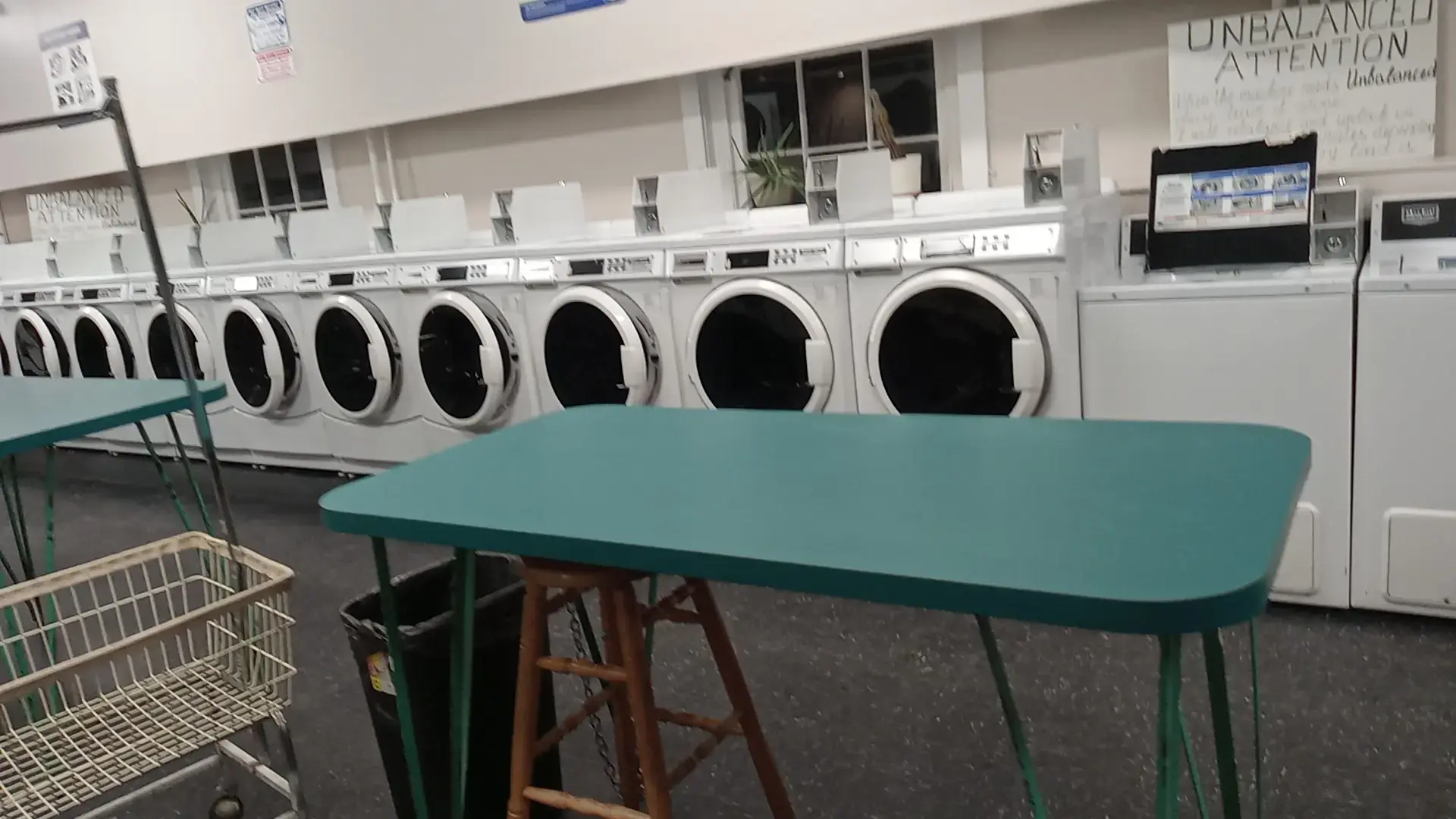 Yul-Nat Laundromat thumbnail 2