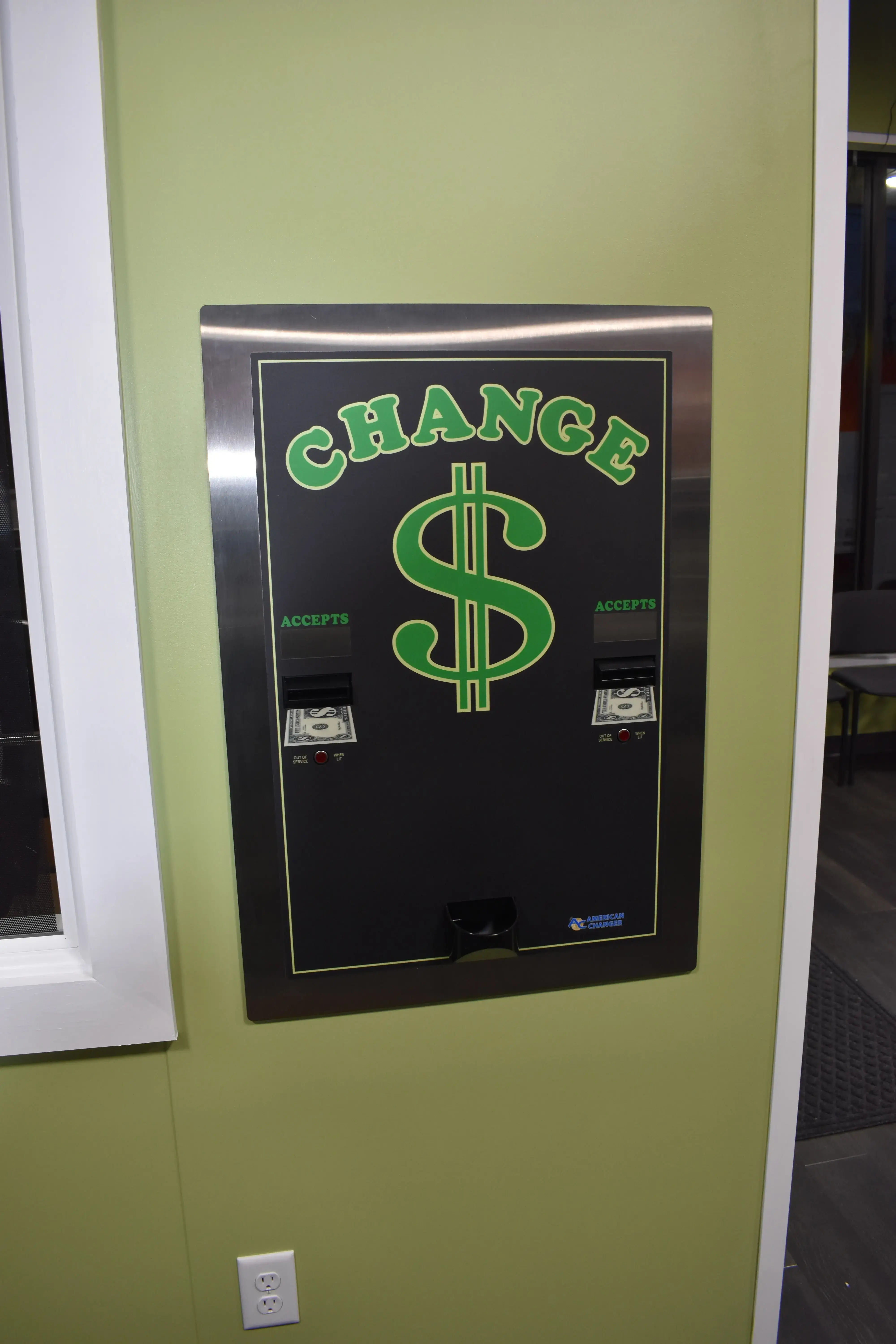 Z Wash Laundromat + Pickup & Delivery - Image 8