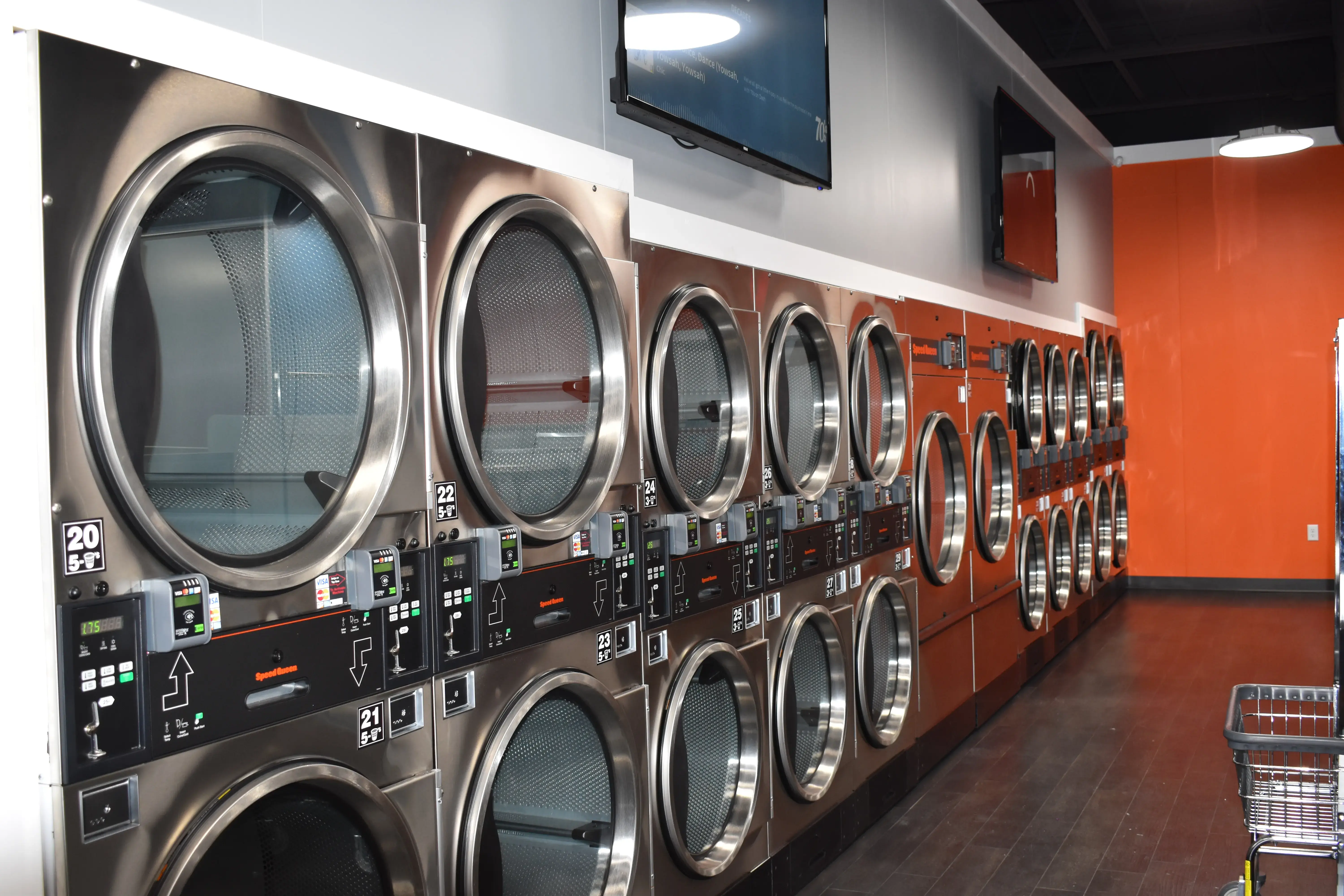 Z Wash Laundromat + Pickup & Delivery location