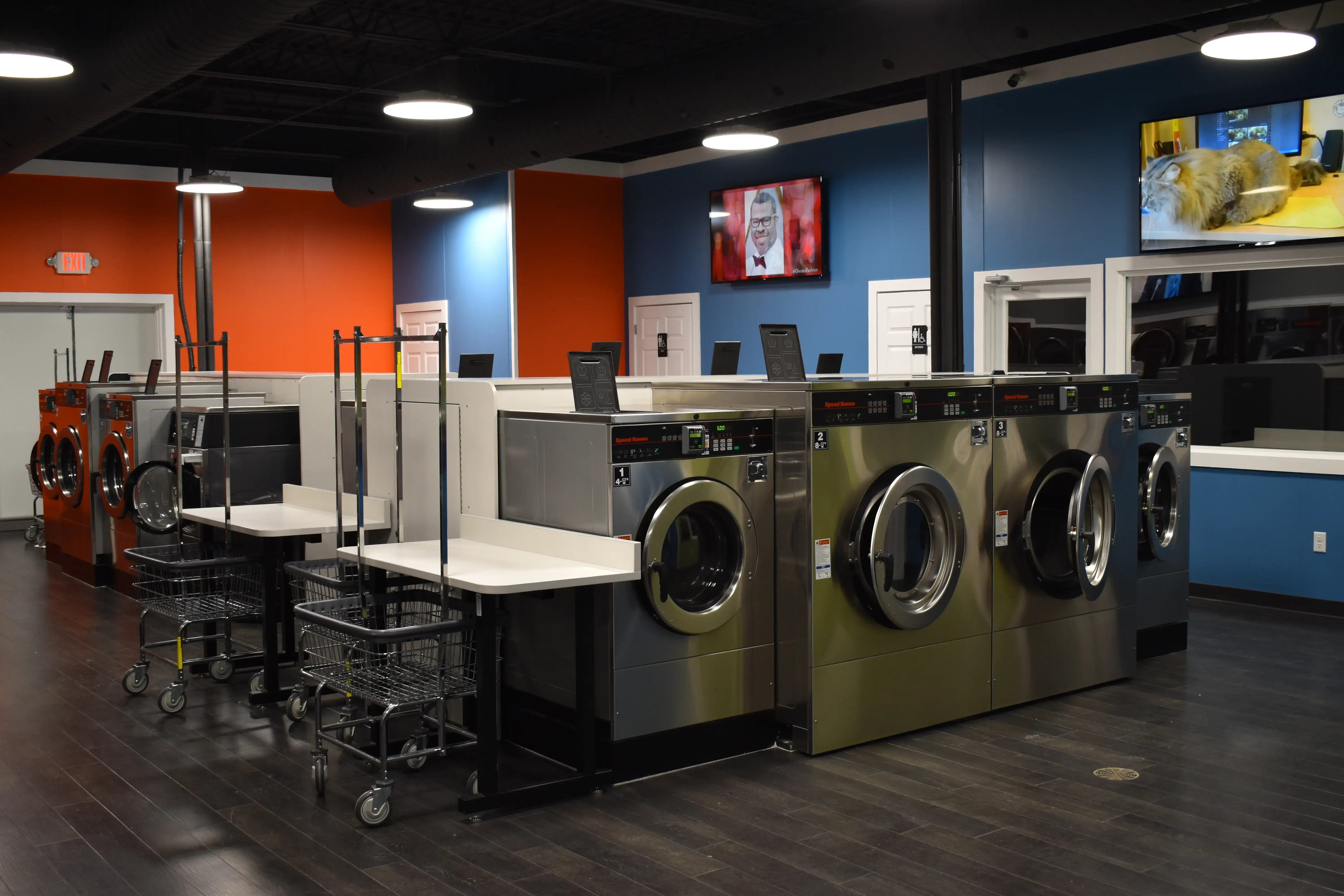 Z Wash Laundromat + Pickup & Delivery thumbnail 2