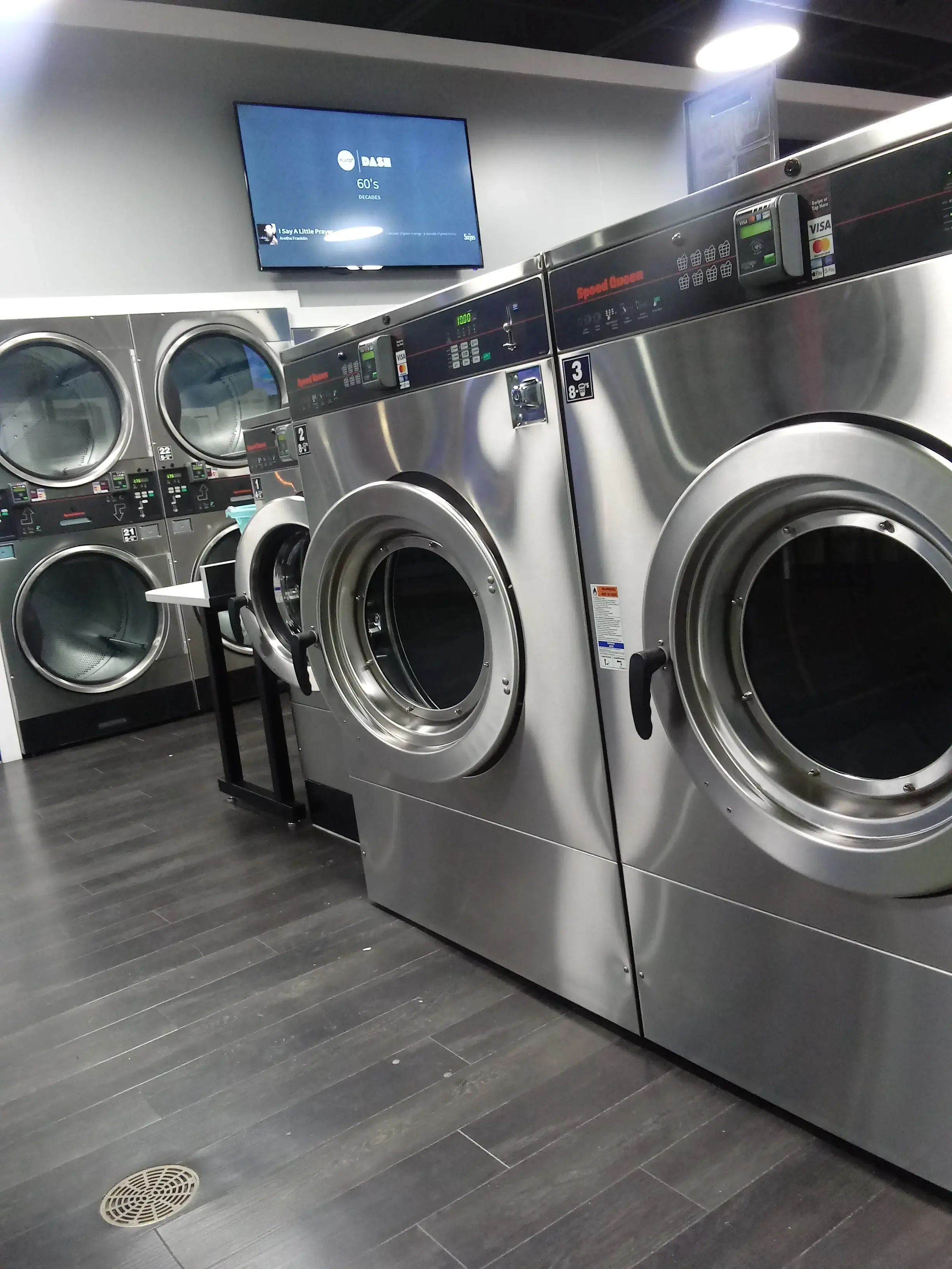 Z Wash Laundromat + Pickup & Delivery - Image 3