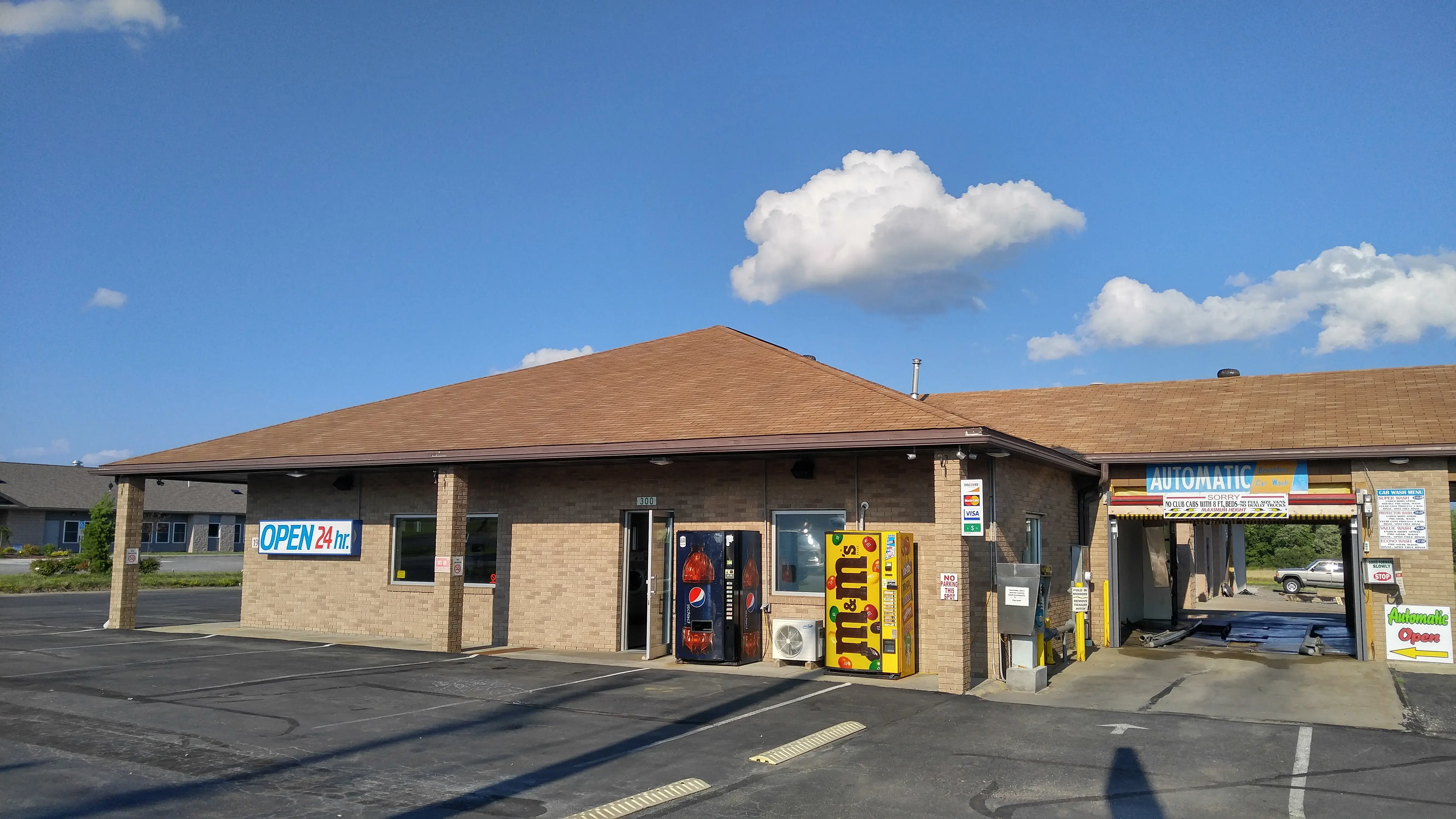 Zacherls Seneca Wash Center thumbnail 4