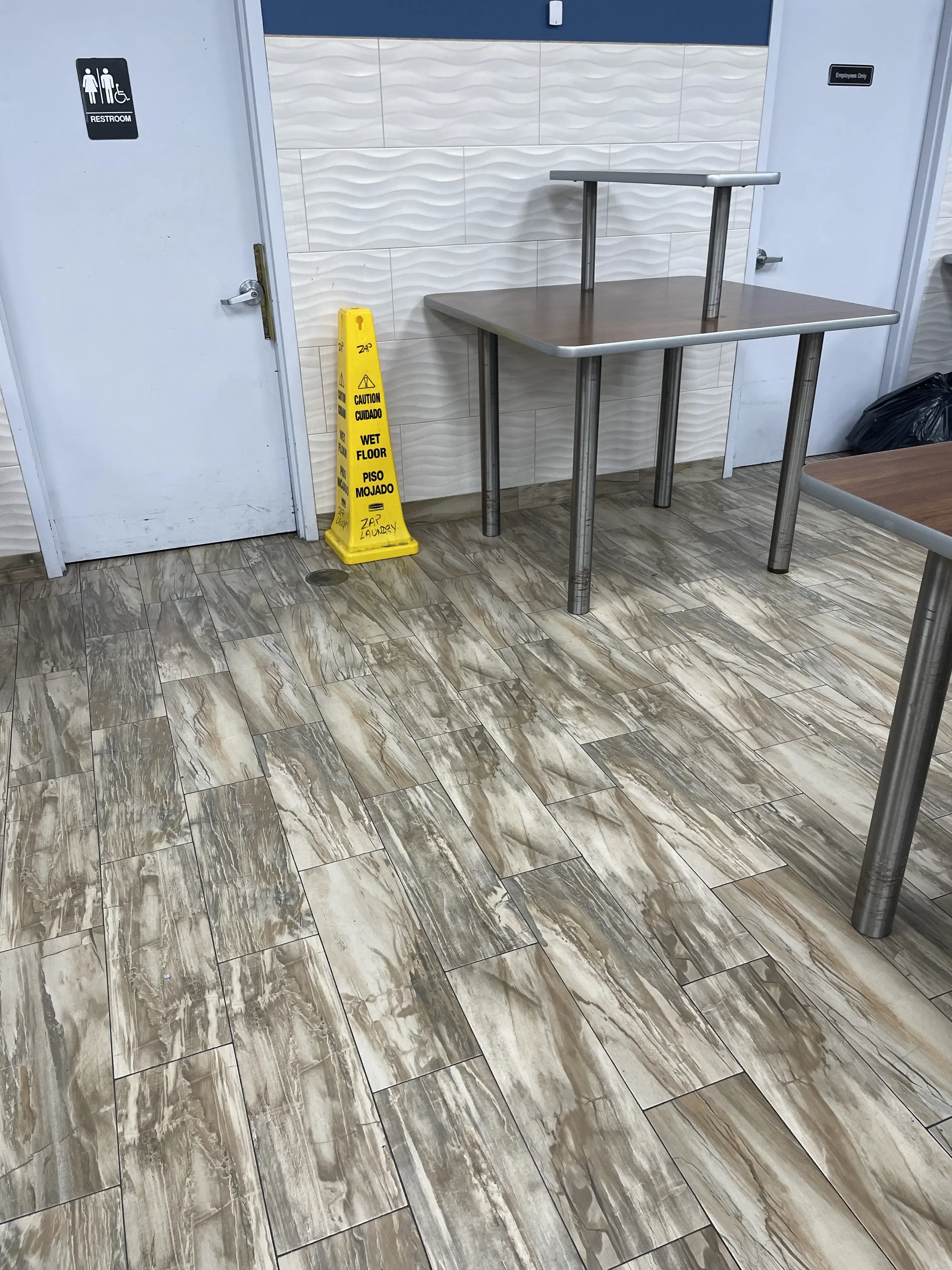 Zap Laundromat thumbnail 5