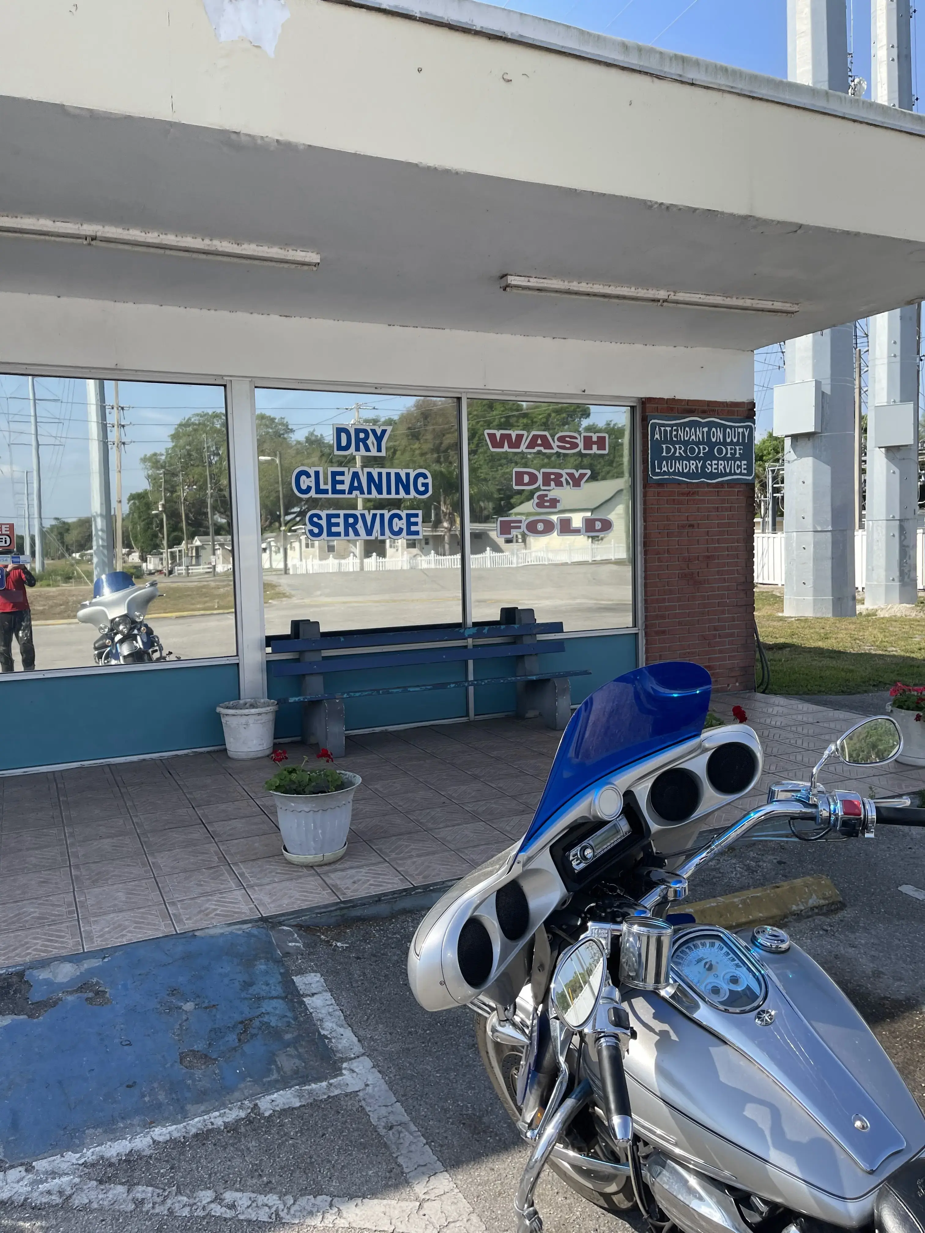 Zephyrhills Laundromat thumbnail 14