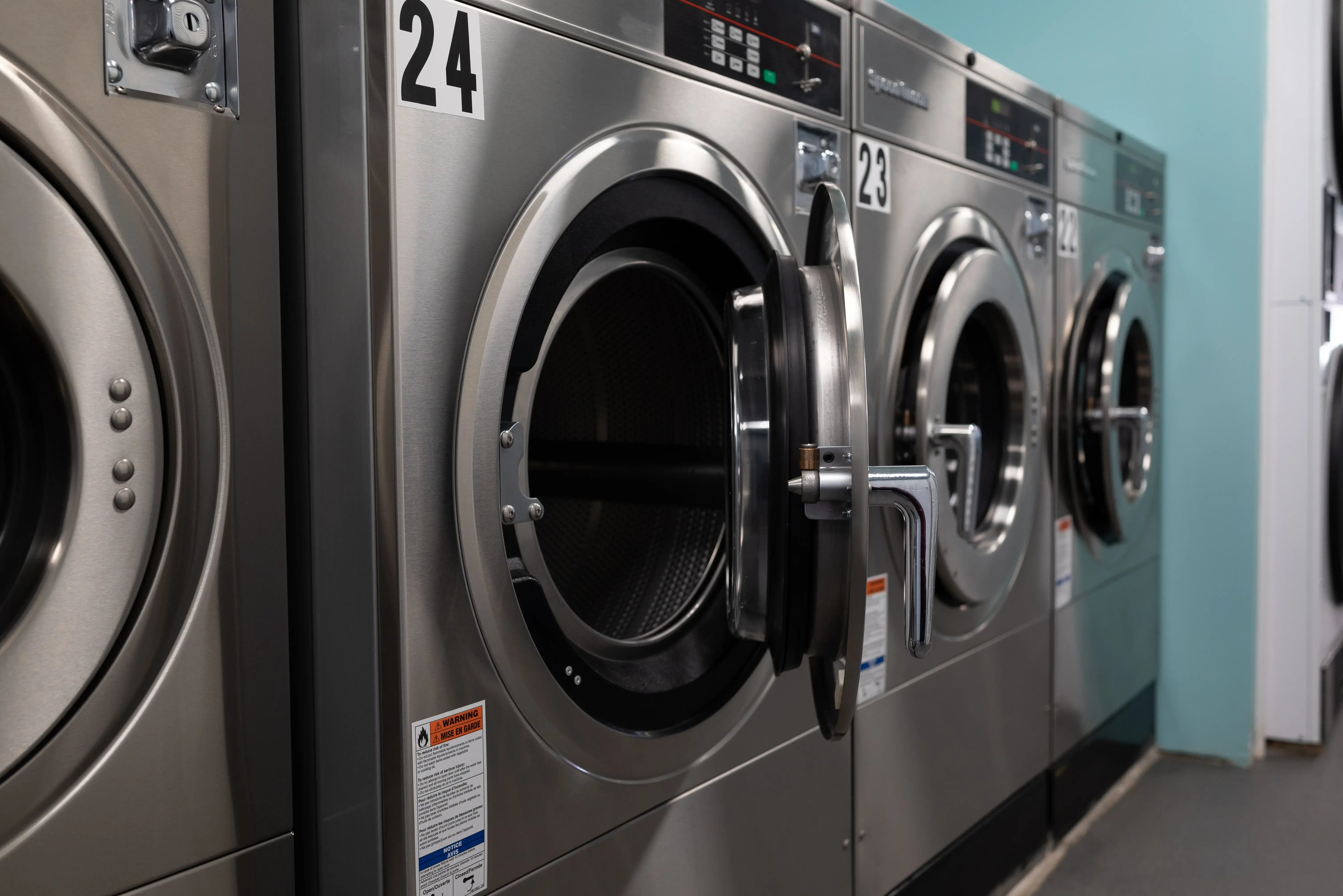 Zion Laundromat thumbnail 17