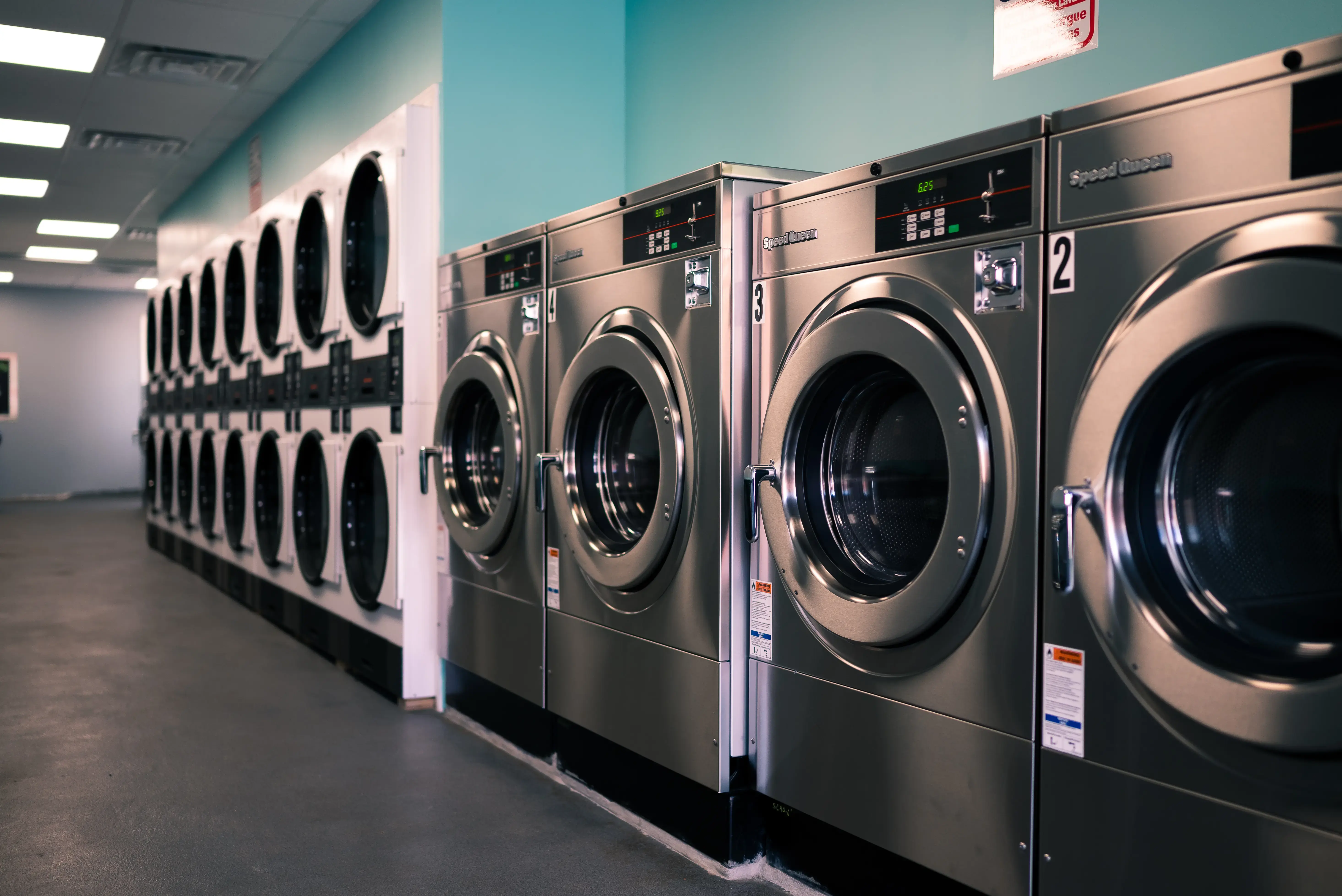 Zion Laundromat thumbnail 20