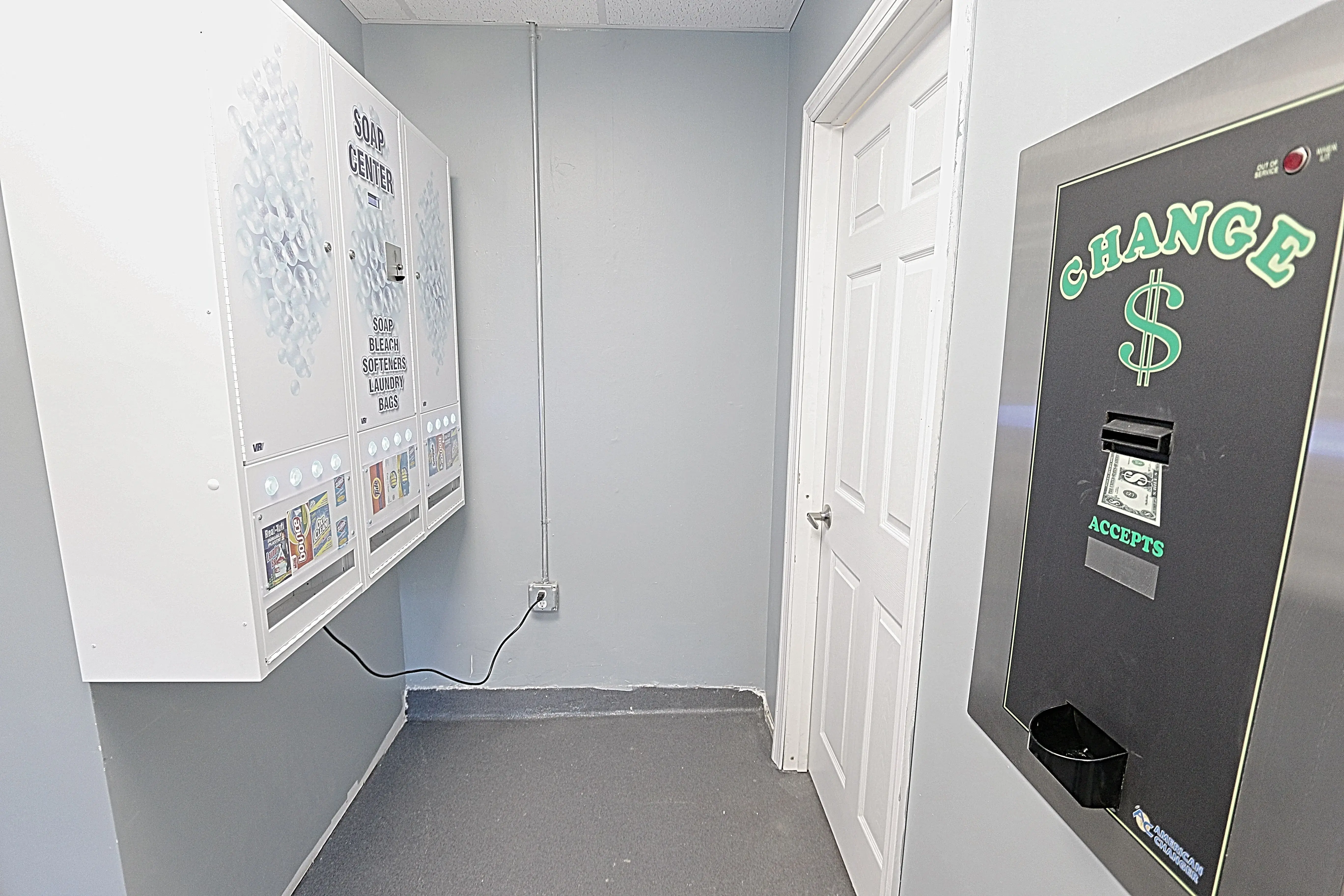 Zion Laundromat - Image 5