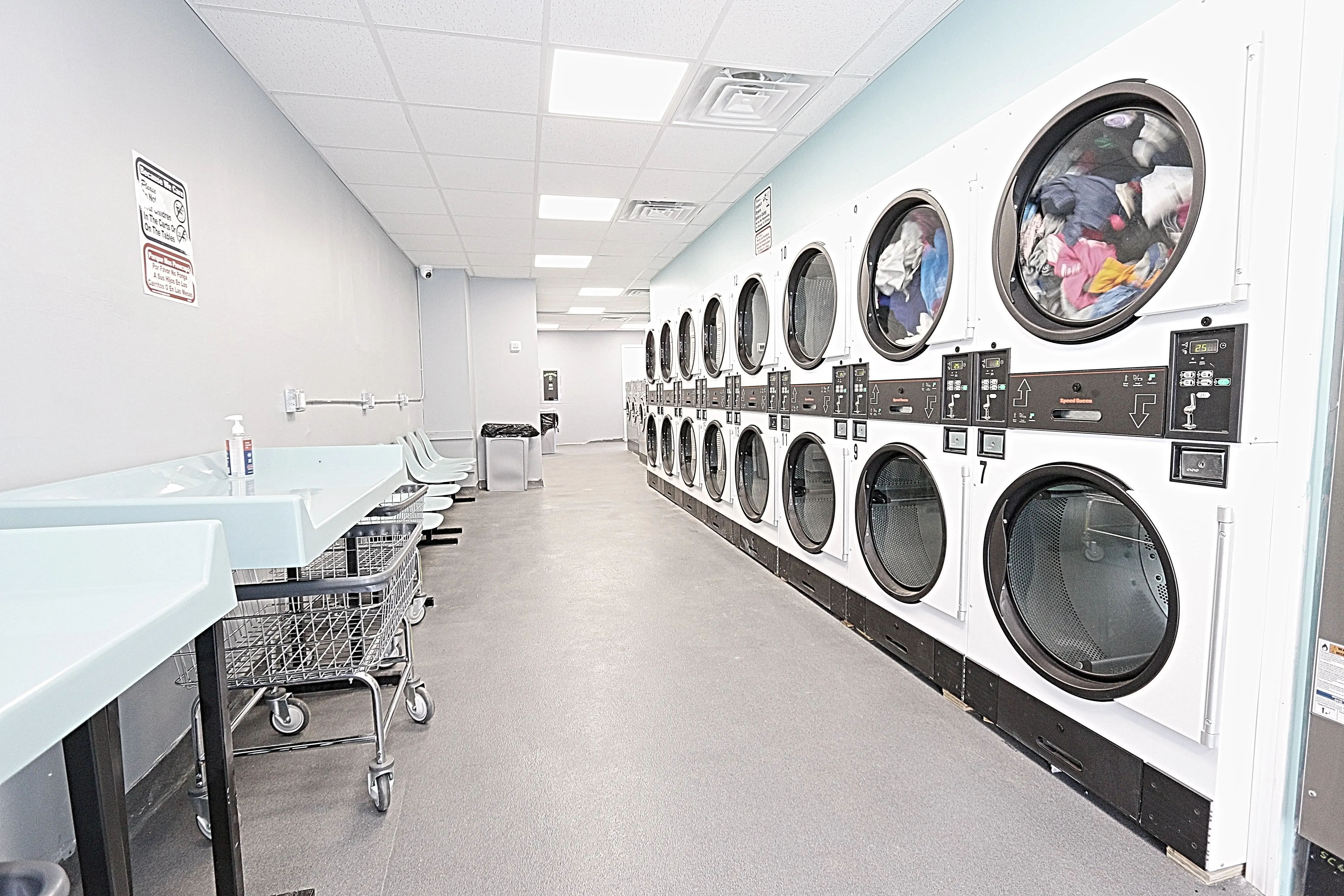 Zion Laundromat thumbnail 1
